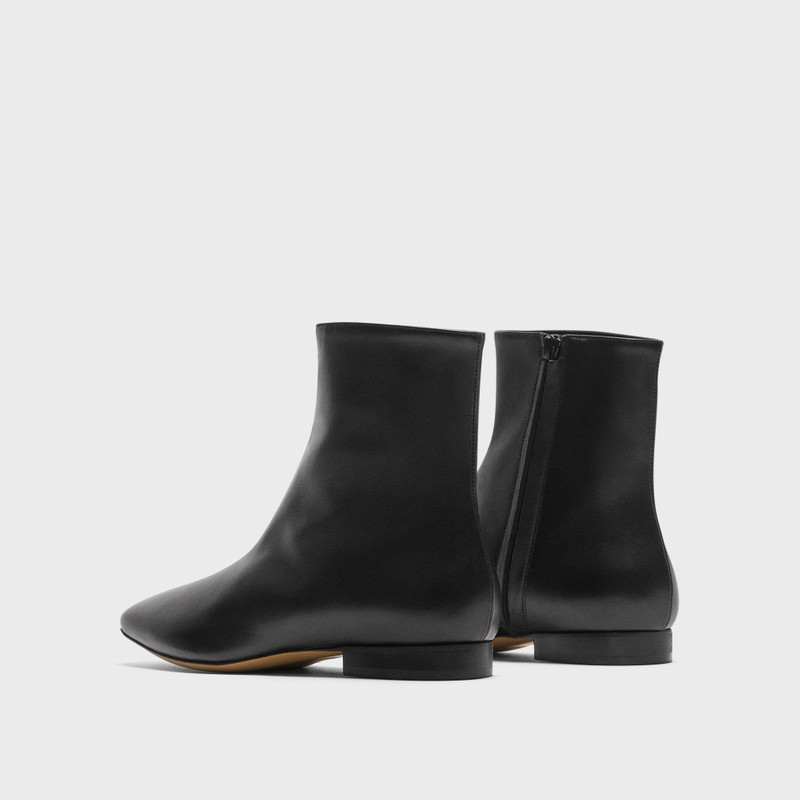 Zip Bootie in Leather 4