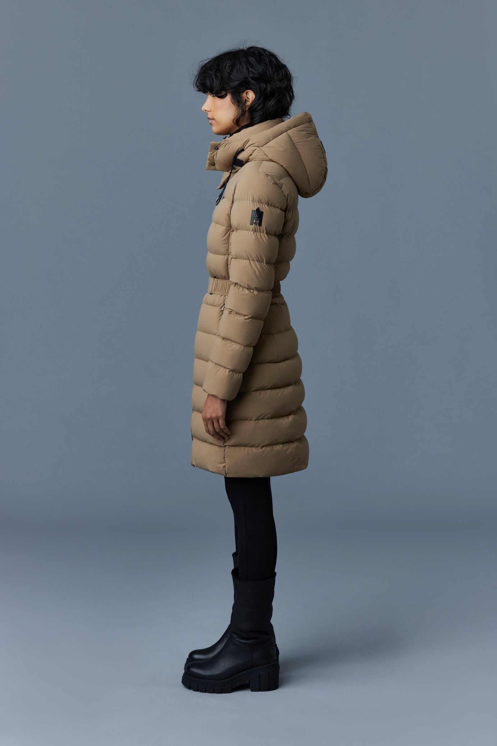 ASHLEY stretch light down with removable hood - 2