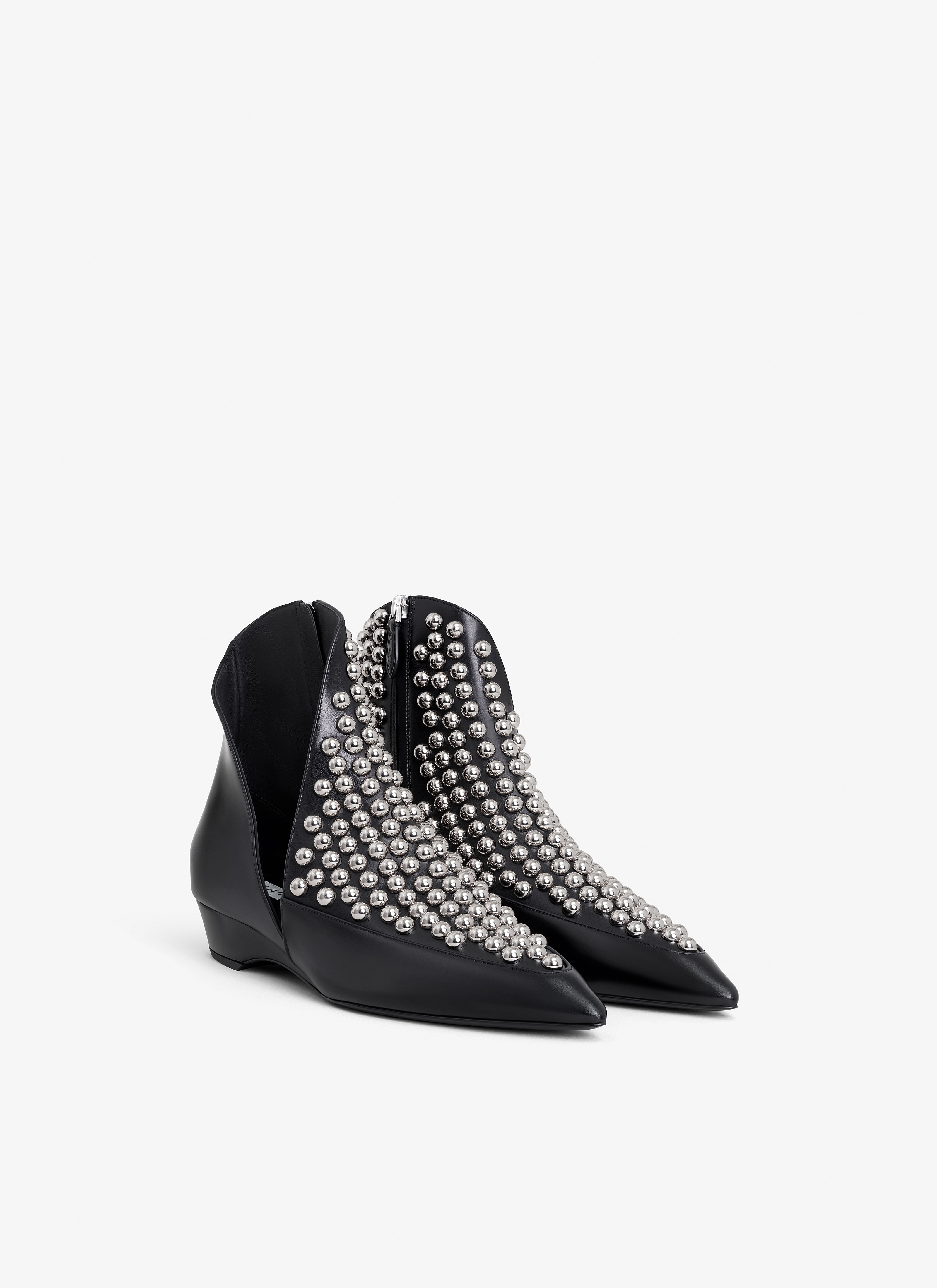 ASYMETRIC ANKLE BOOTS IN GLOSSY CALFSKIN WITH STUDS - 3