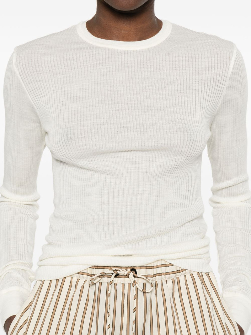long-sleeve T-shirt 5