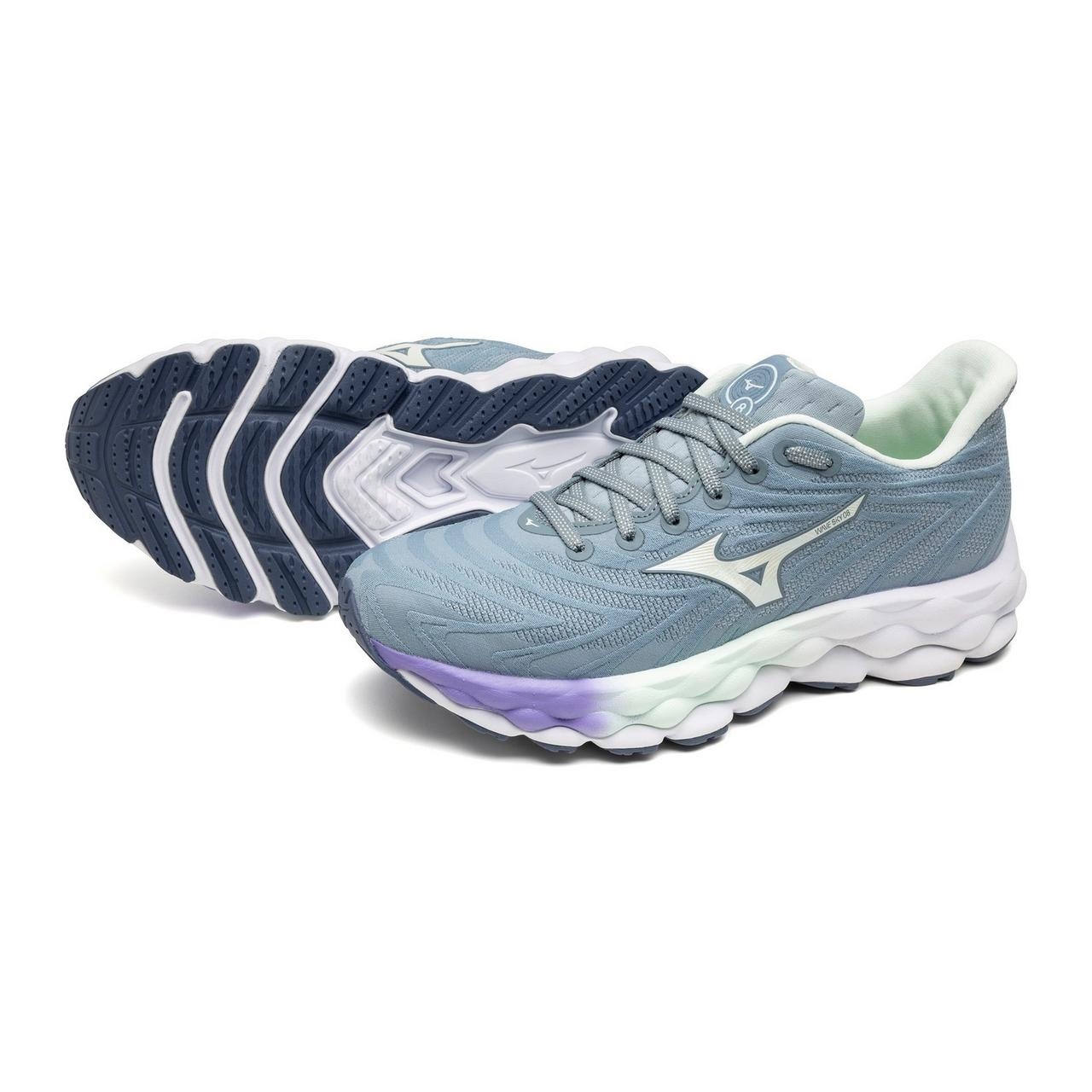 Women's Wave Sky 8 Running Shoe - 9