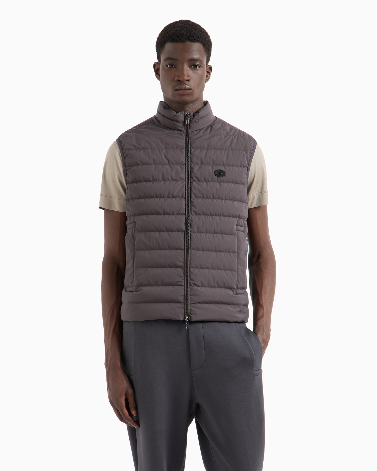 Sleeveless full-zip down jacket in quilted nylon with eagle logo patch - 2