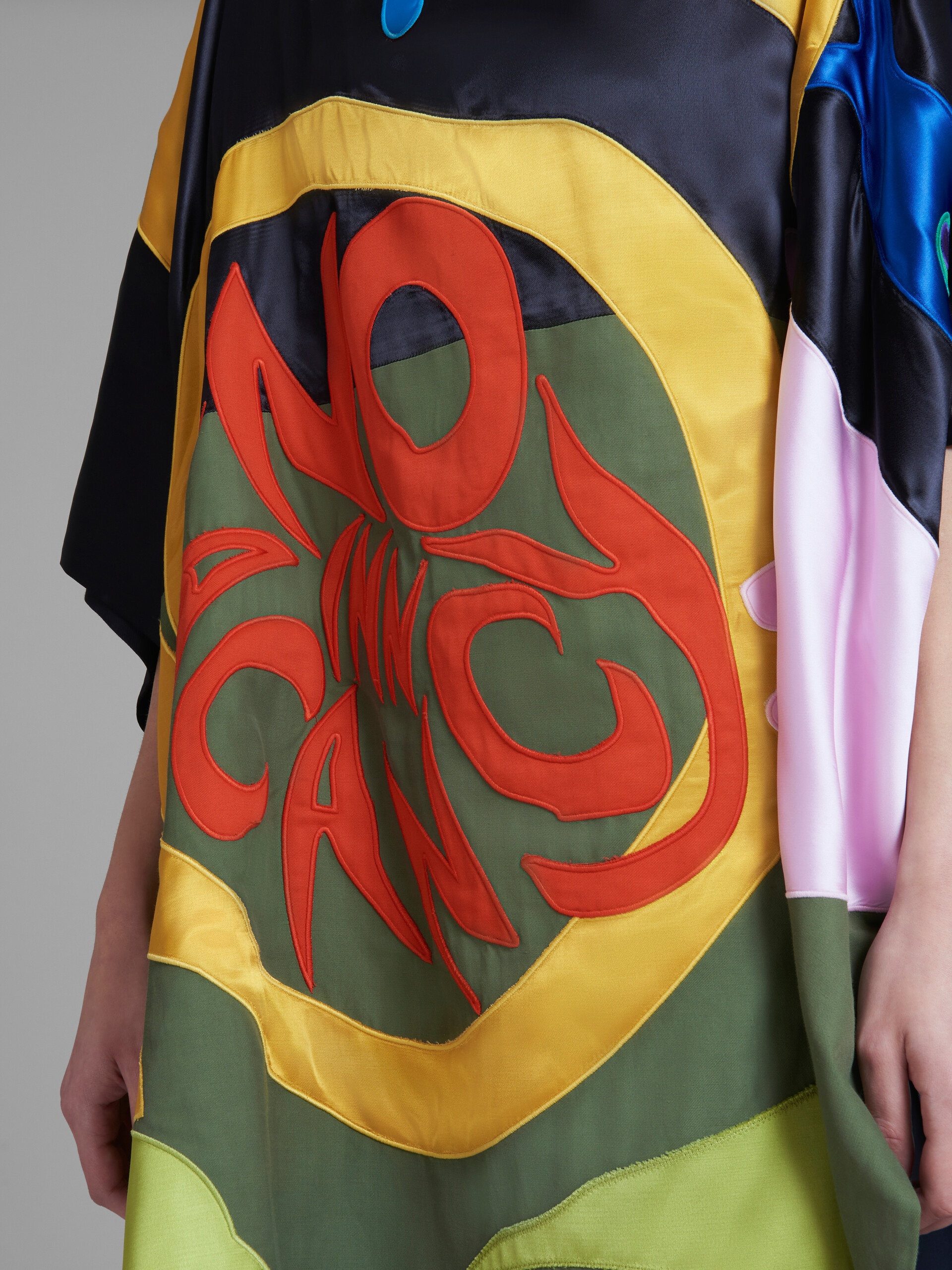 MARNI X NO VACANCY INN - CAPE TOP WITH MULTICOLOUR PATCHWORK MOTIFS - 5