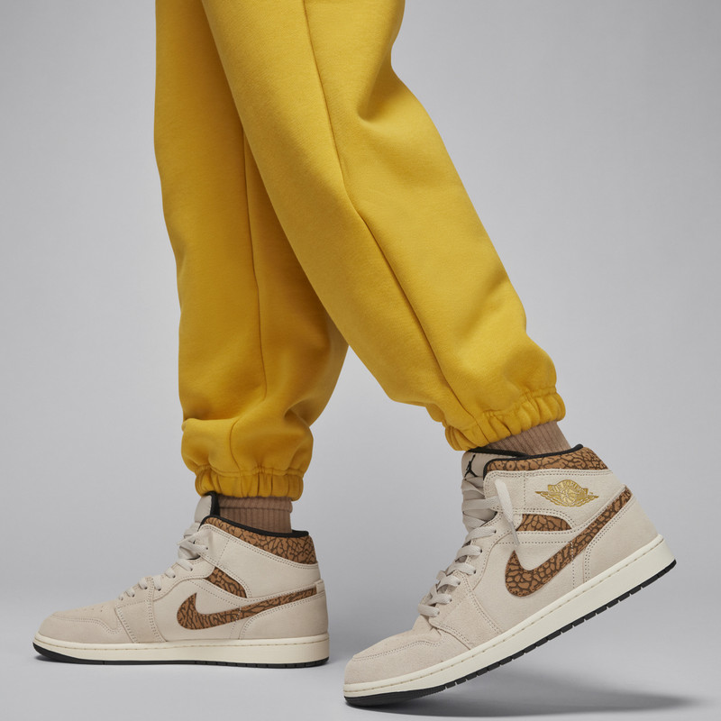 Women's Jordan Flight Fleece Pants 4