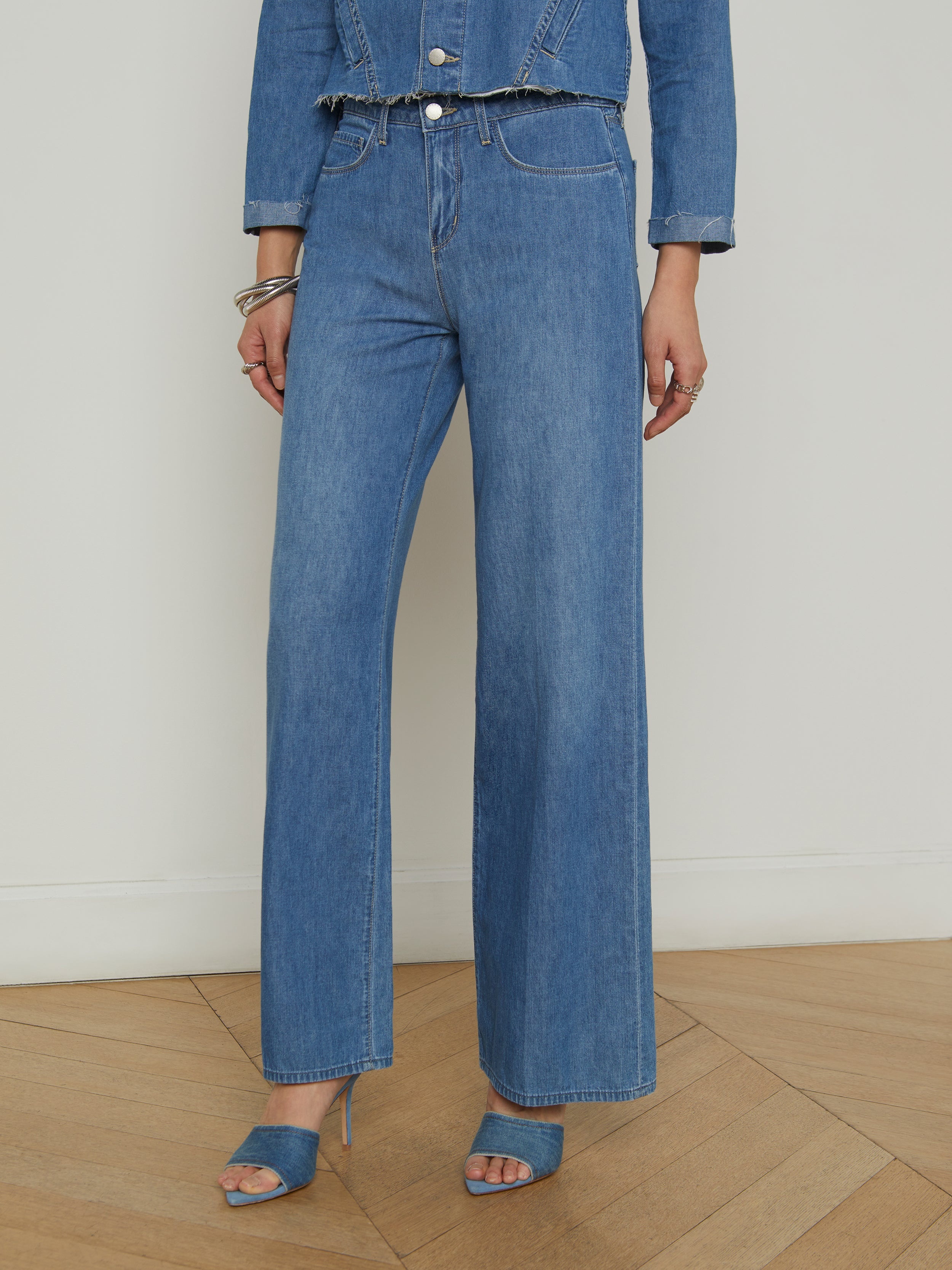 Alicent Wide-Leg Jean - 4
