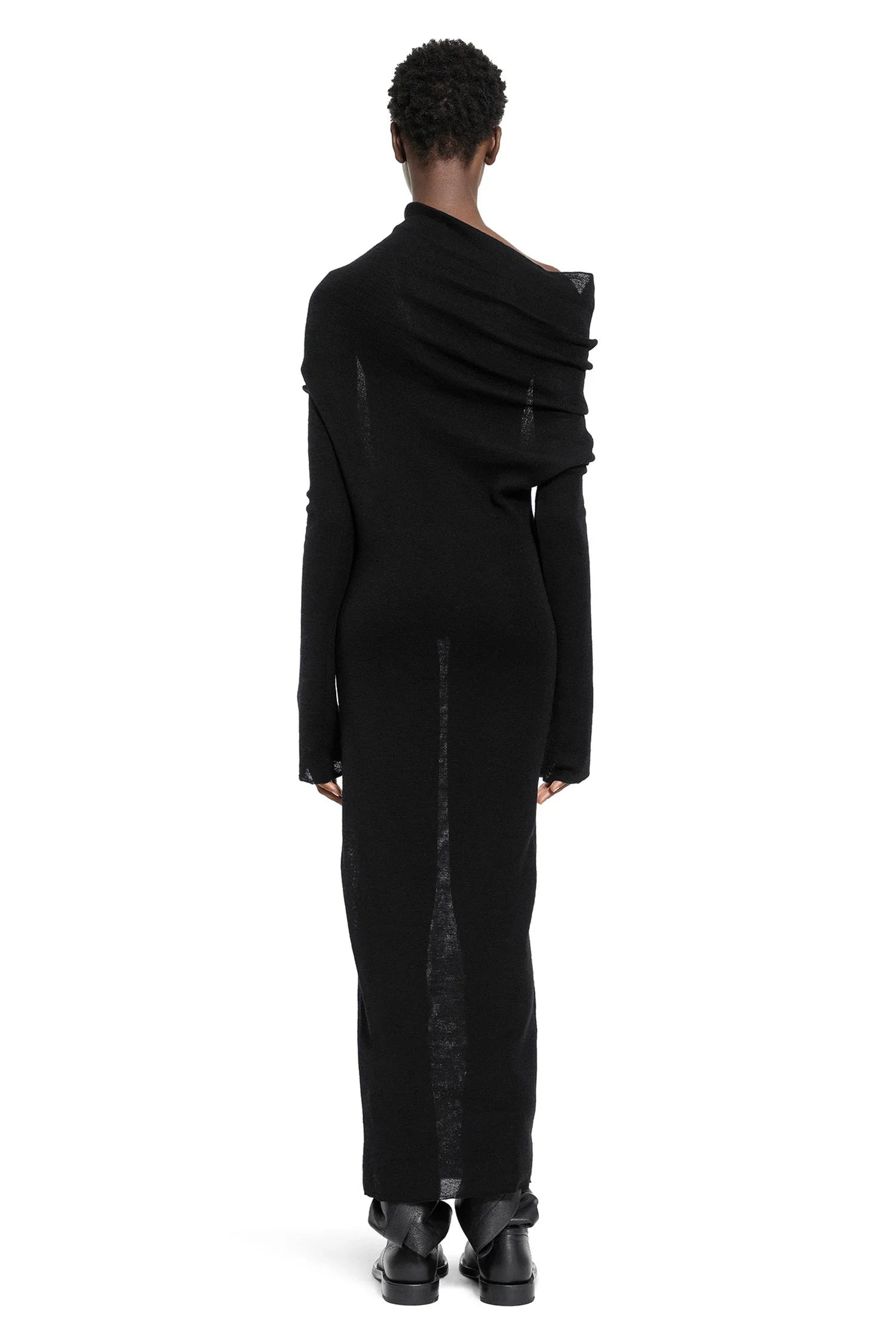 Barbro-Long-Dress-In-Ultralight-Crepe-Wool-Knit - 4