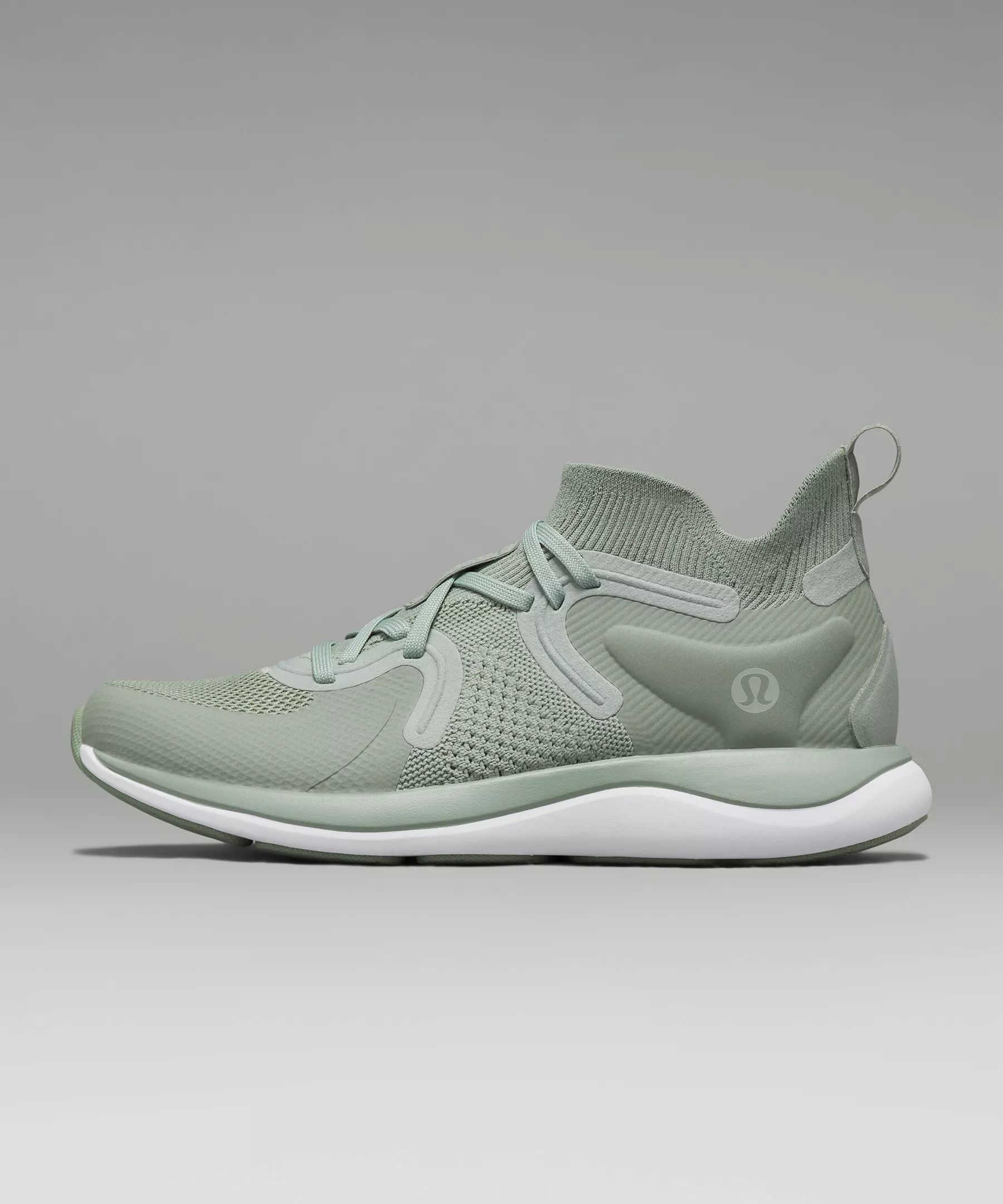 chargefeel 2 Mid Women's Workout Shoe - 5