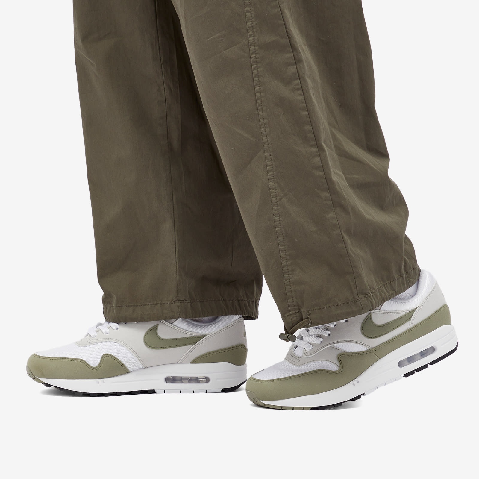 Nike W Air Max 1 '87 Sneaker - 6