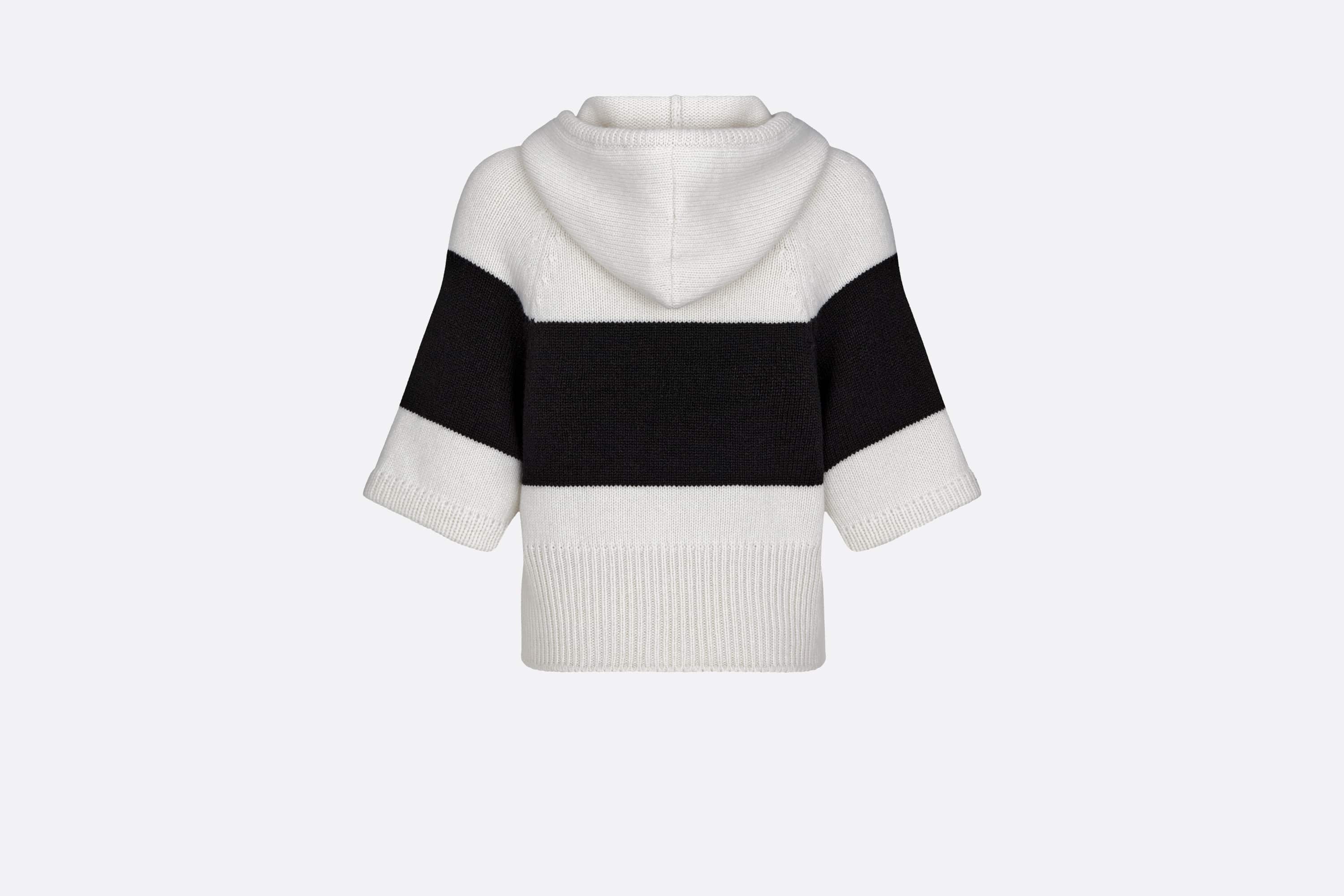 Three-Quarter Sleeve Hooded Sweater - 2