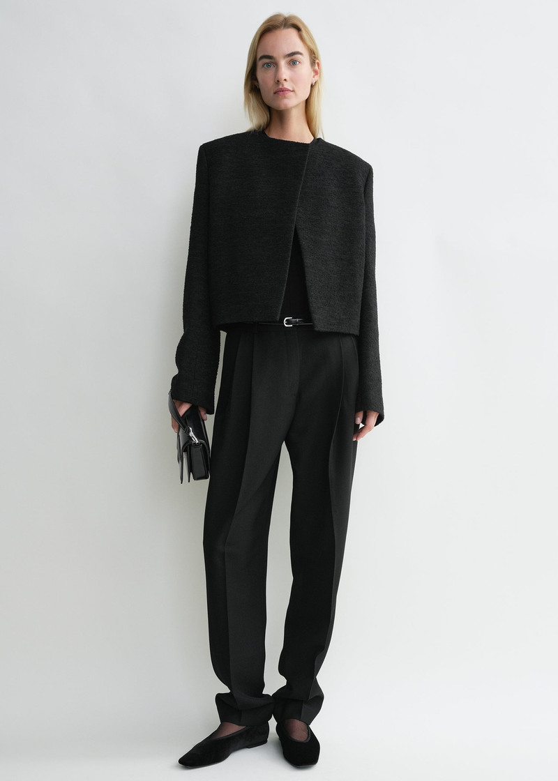 Totême Cropped bouclé jacket black outlook