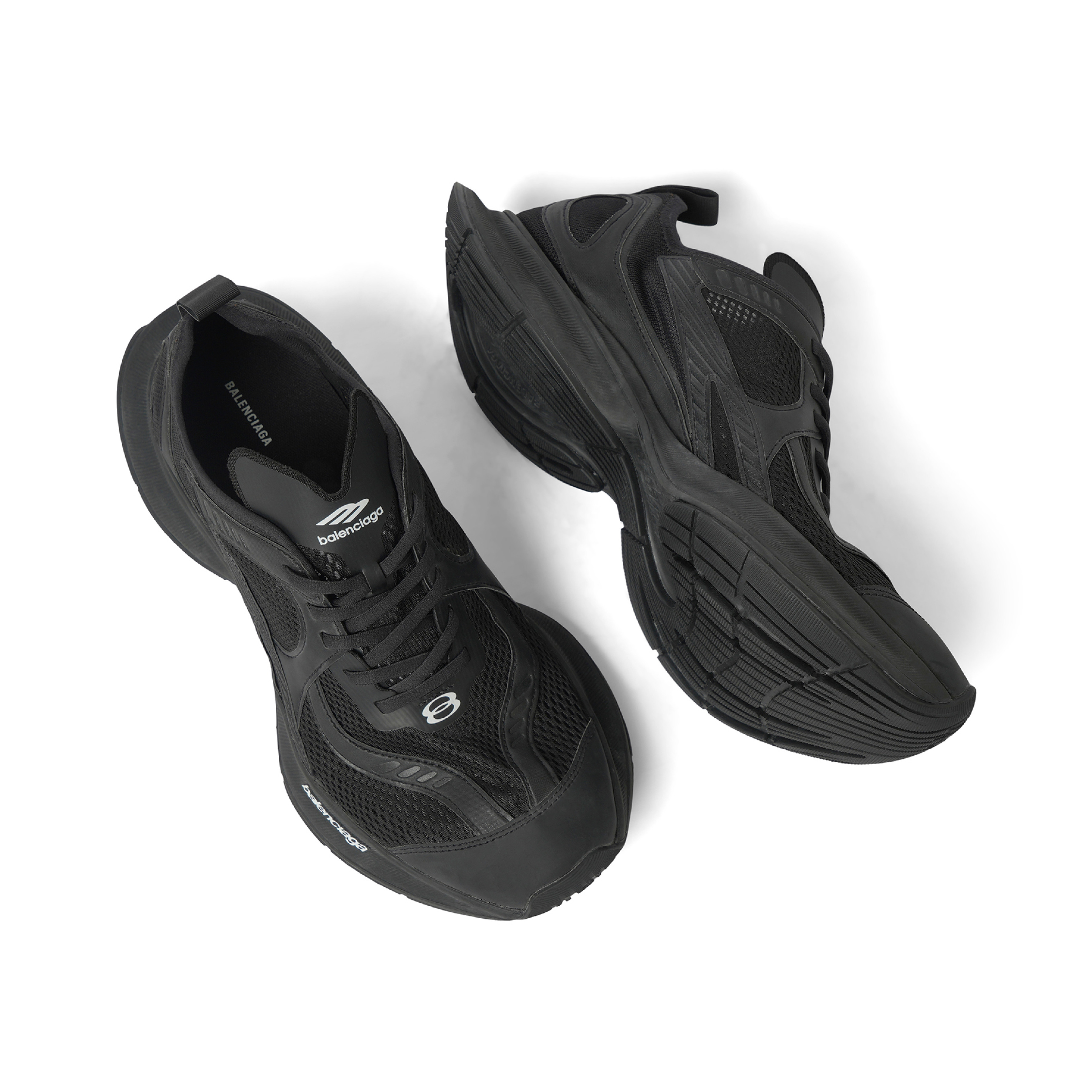 Circuit Sneaker in Black - 4