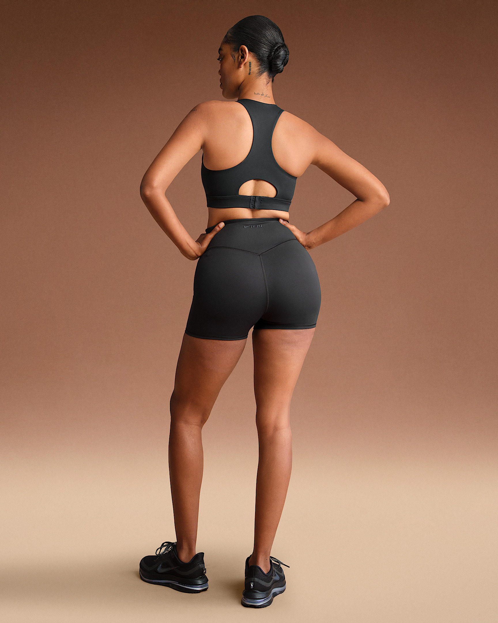 NikeSKIMS Matte Women's High-Waisted 3" Boyshorts - 4