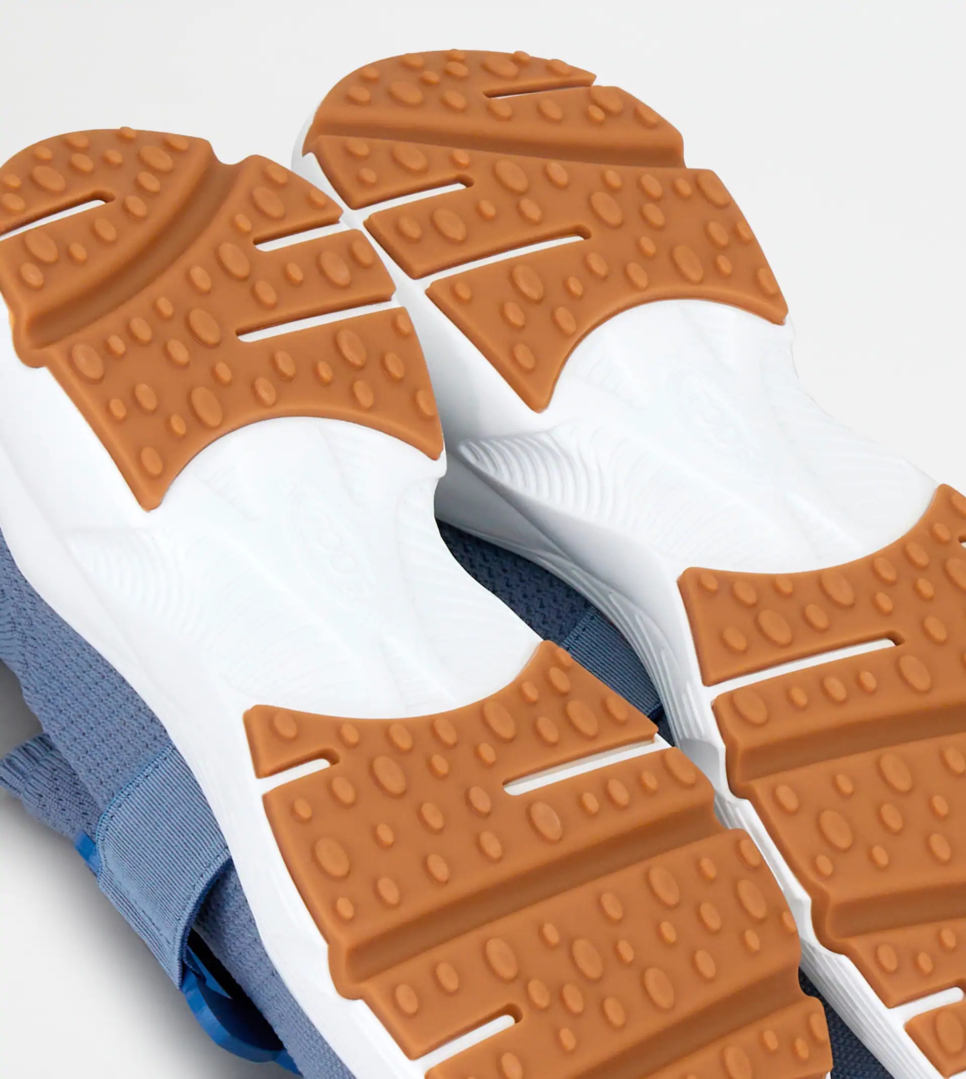 SNEAKERS IN HIGH-TECH FABRIC - BLUE - 4