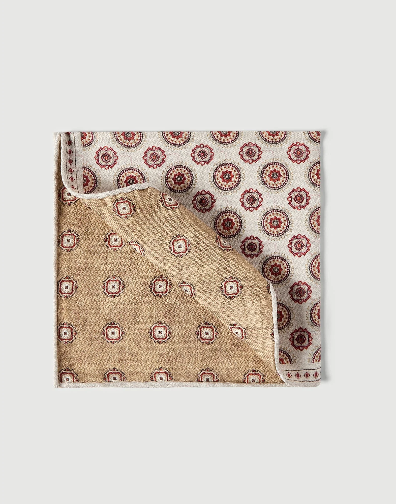 Silk pocket square with medallion design - 1