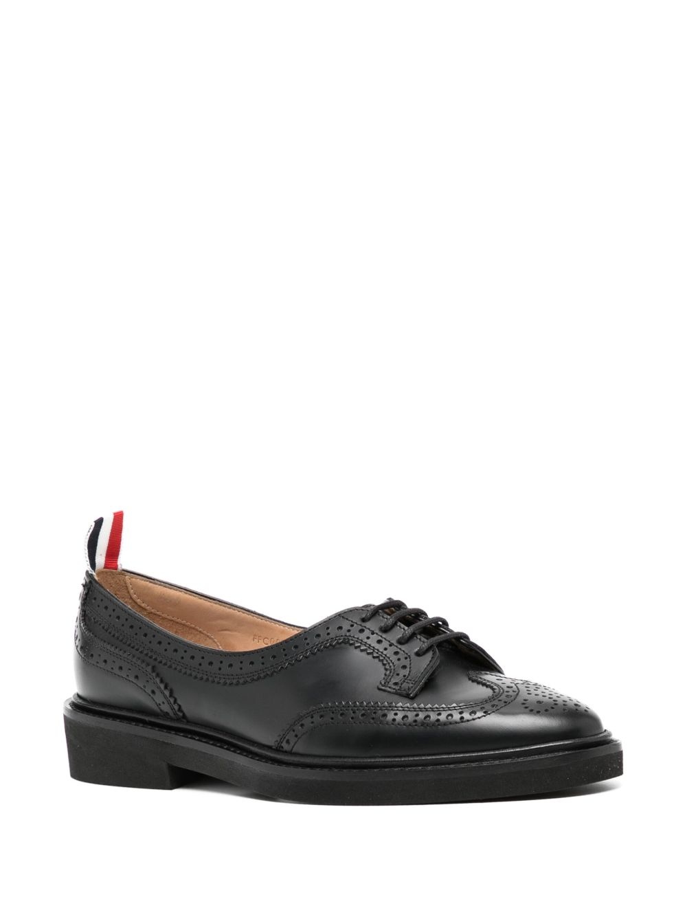 lac-up fastening shoes - 2