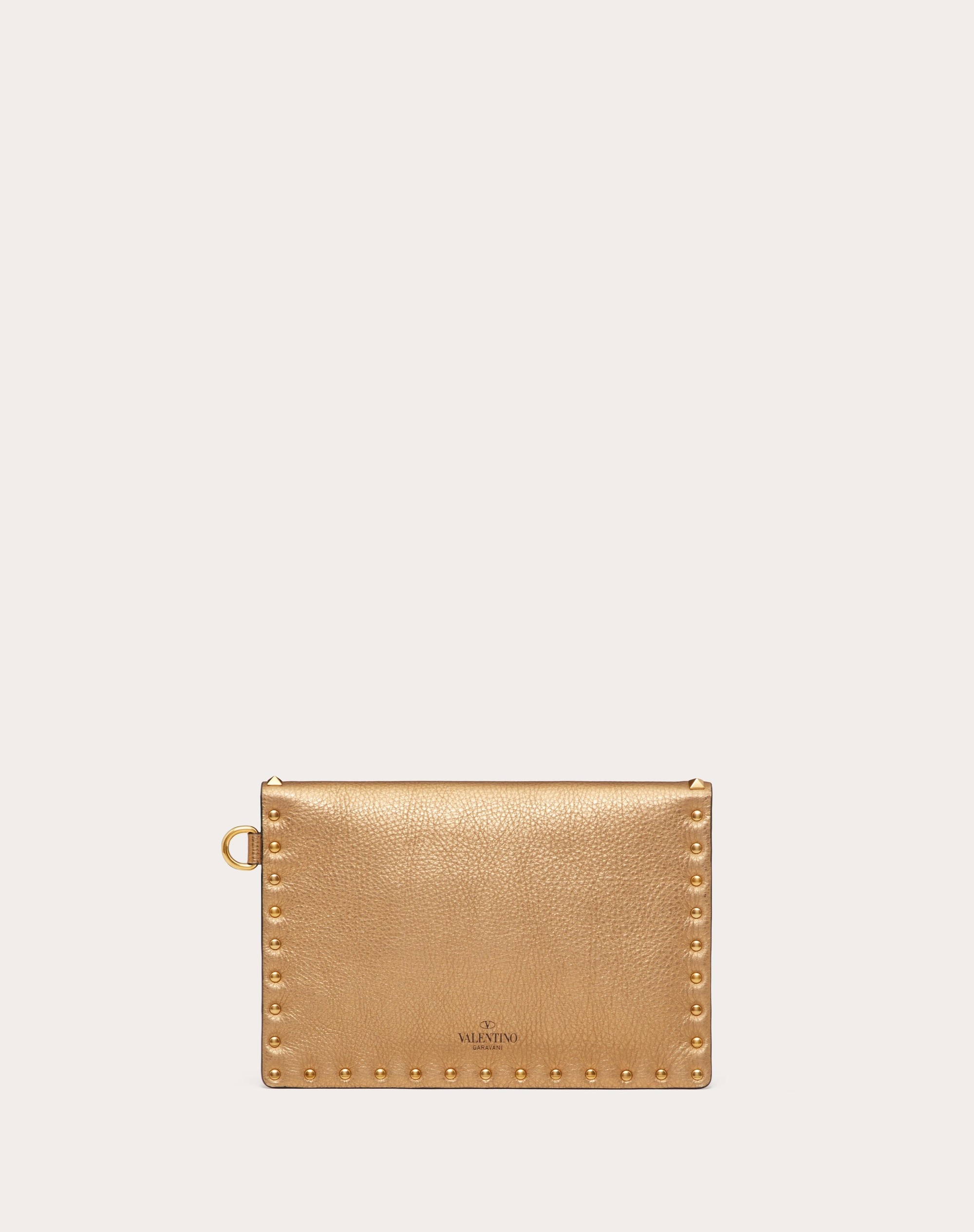 ROCKSTUD METALLIC GRAINY CALFSKIN POUCH - 4