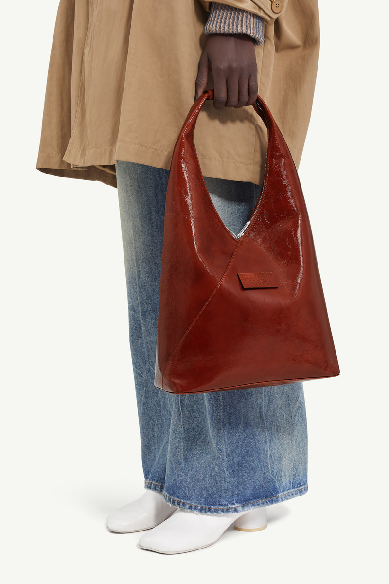 Japanese bag with zip detail 6