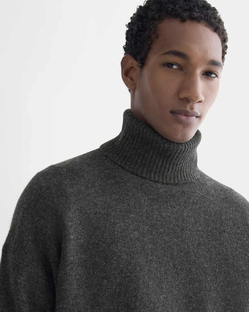 LUXE MERINO RELAXED TURTLENECK 4