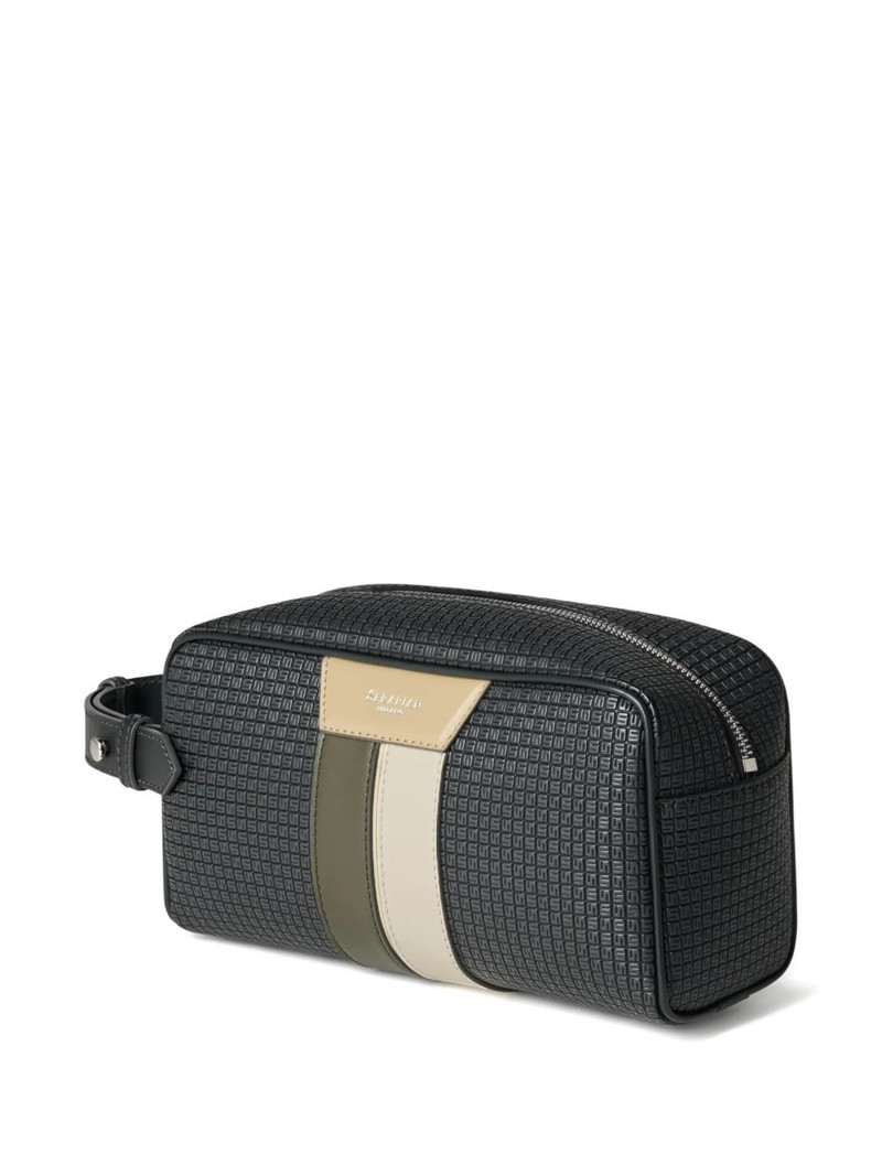 zip-up wash bag 3