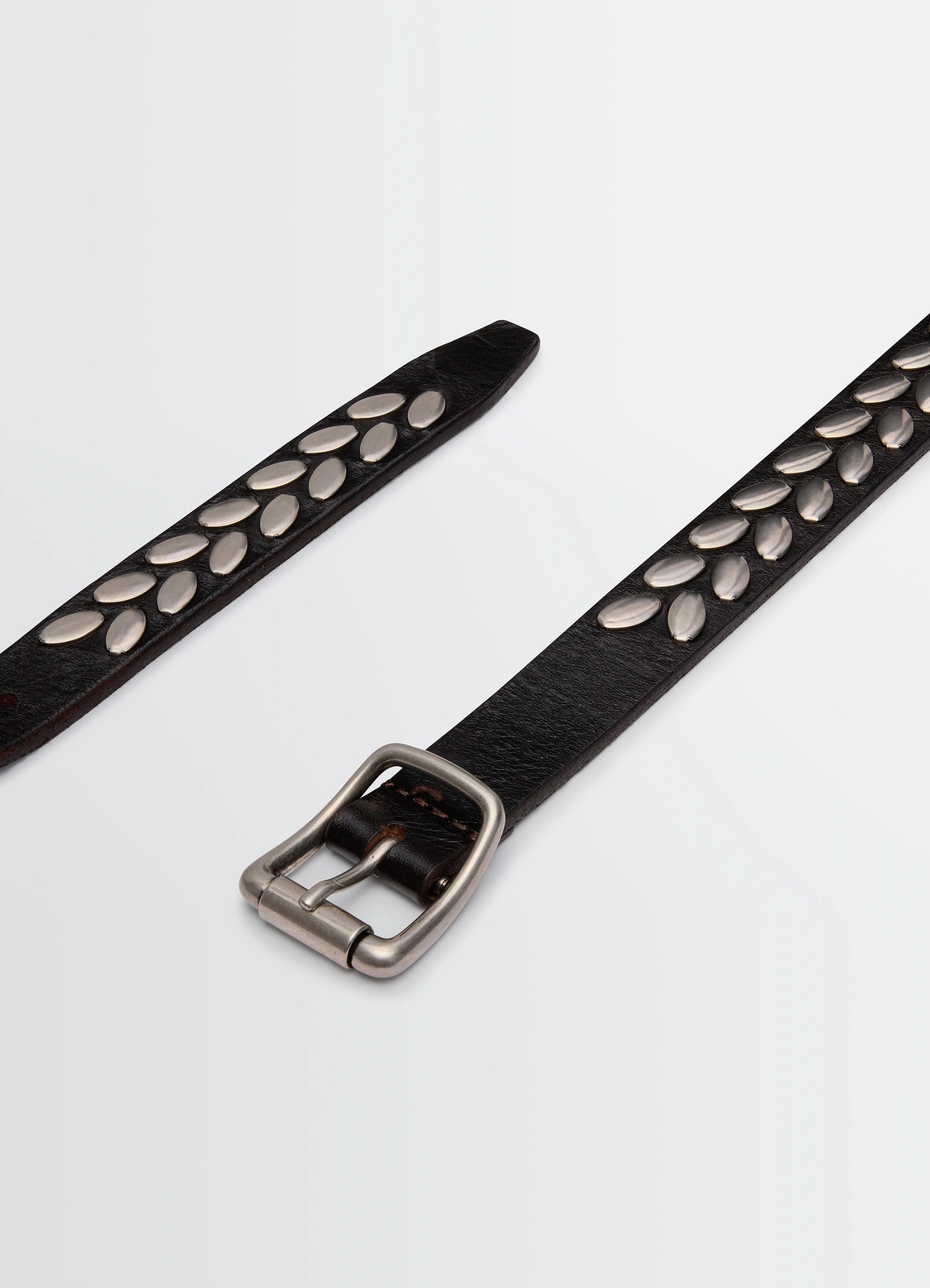 ALMOND STUD BELT 20 - 4