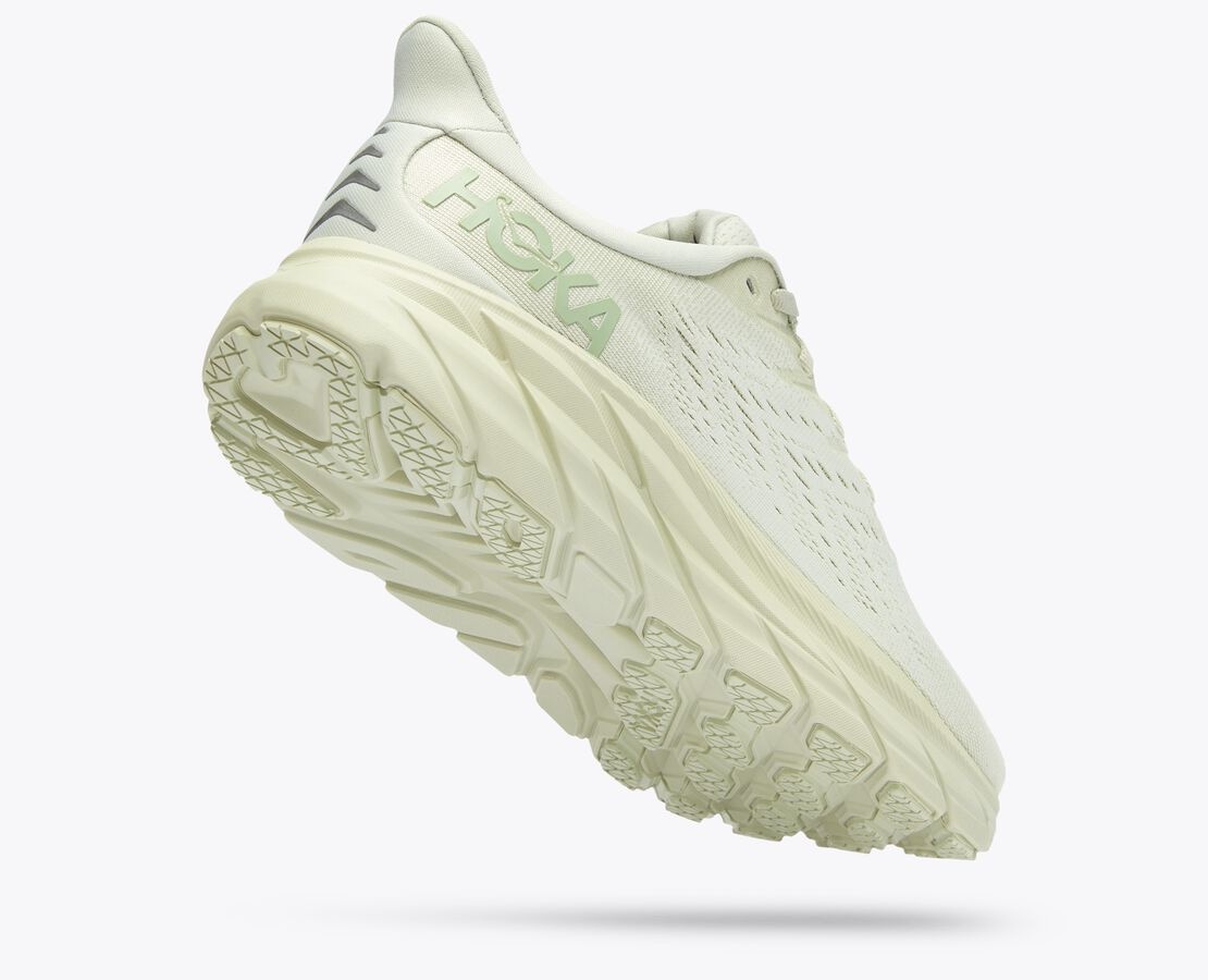 Women's Clifton 8 - 3