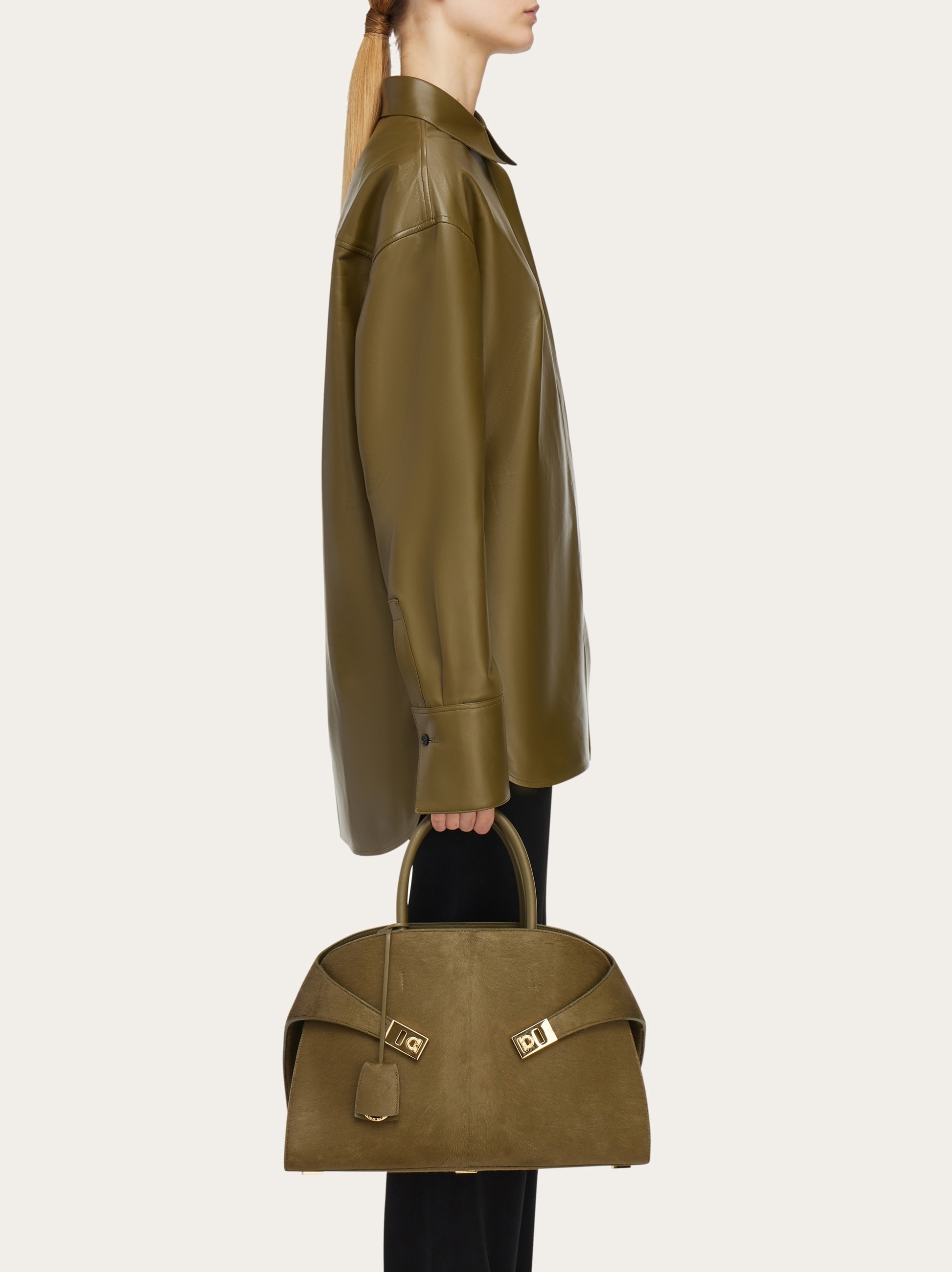 Hug handbag (M) - 2