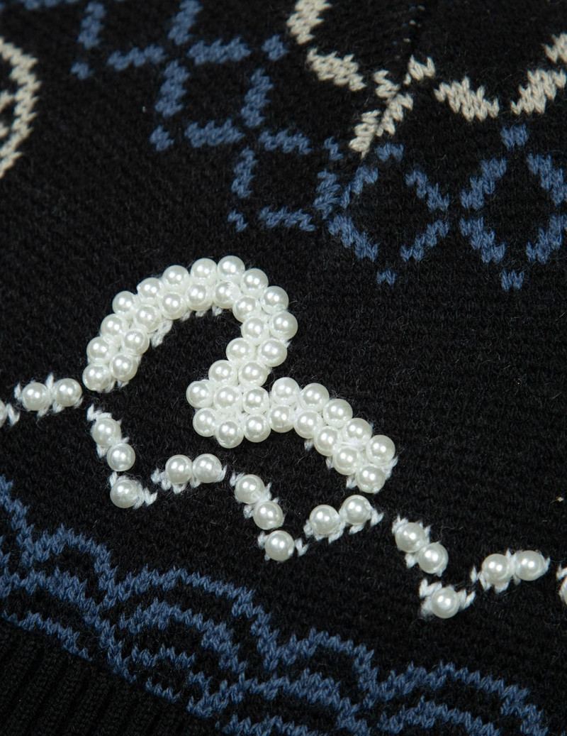 FAIRISLE ALLOVER JACQUARD WITH PEARL STUD BEANIE 4