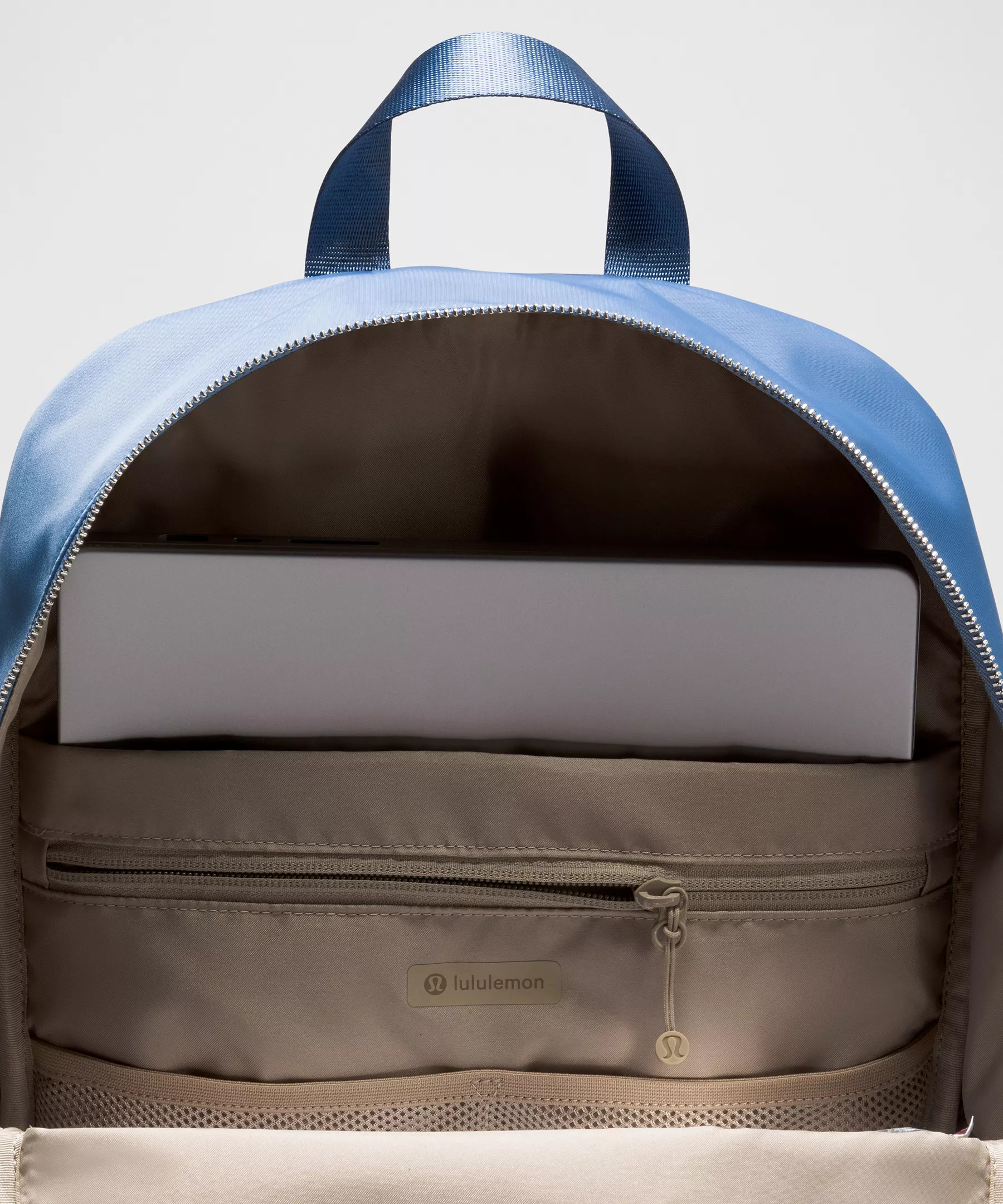 Everywhere Backpack 22L *Metal Hardware - 5