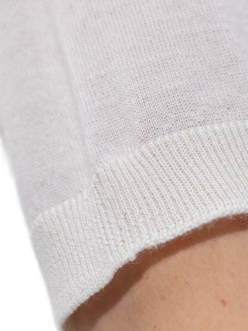 short-sleeve top 5