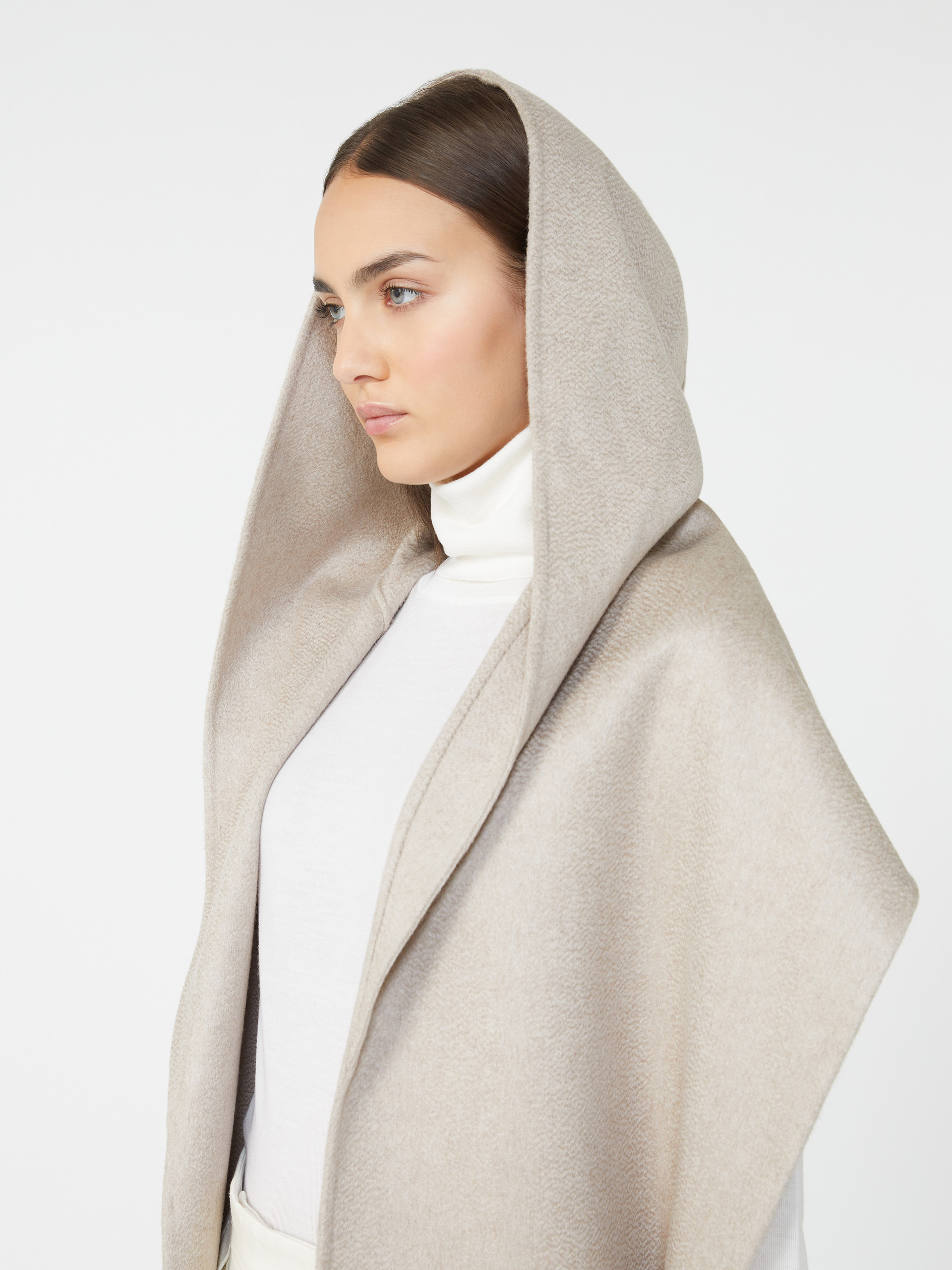 VILLAR Cashmere scarf with hood - 4