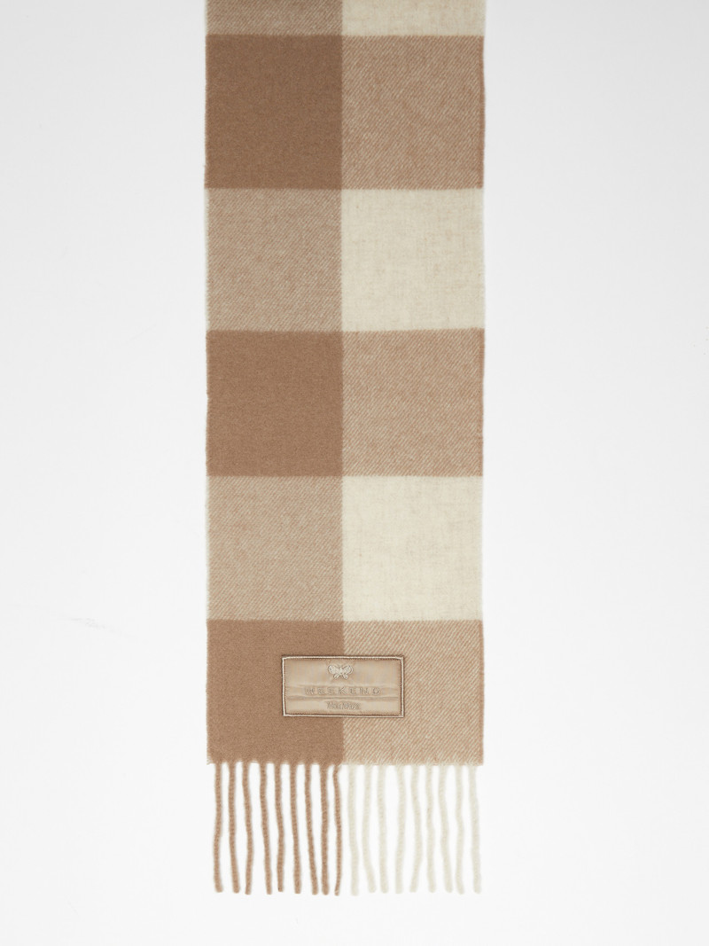 ORA Chequered wool scarf 1