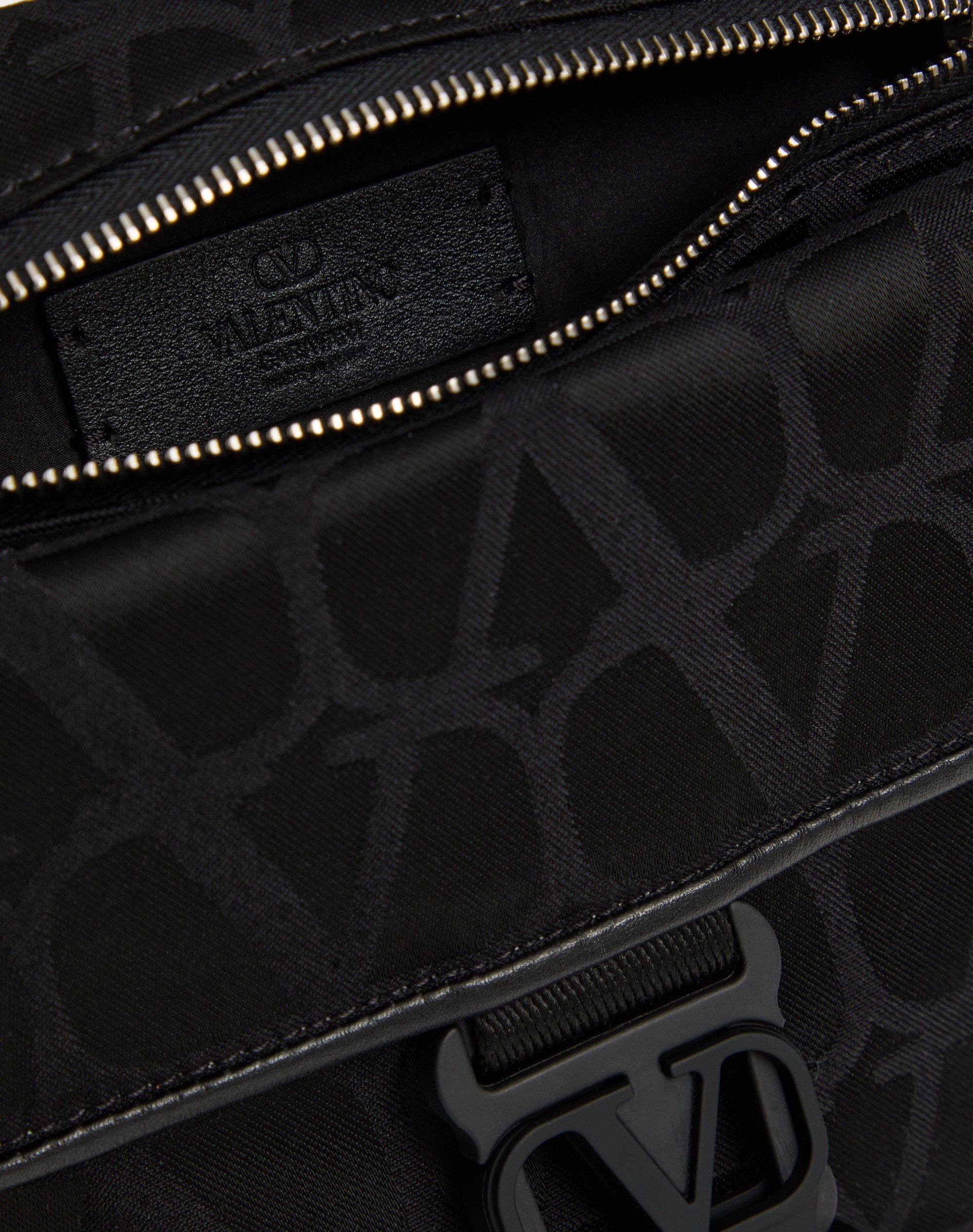 TOILE ICONOGRAPHE SHOULDER BAG IN TECHNICAL FABRIC WITH LEATHER DETAILS - 6