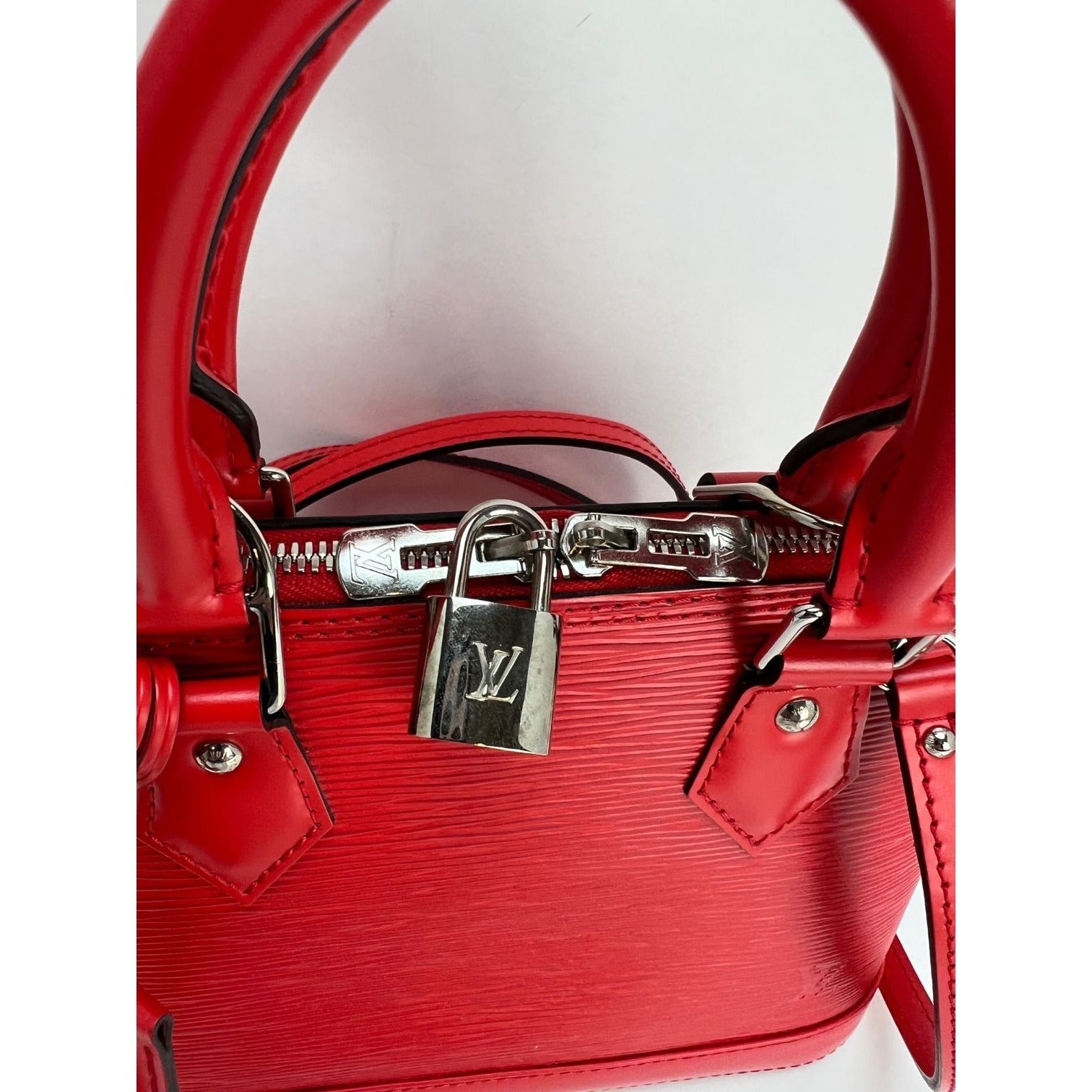 LOUIS VUITTON Alma BB Epi Coquelicot Shoulder Bag - 10