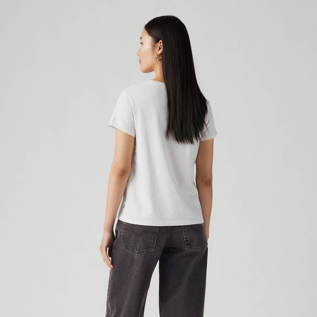 GRAPHIC PERFECT T-SHIRT - 4
