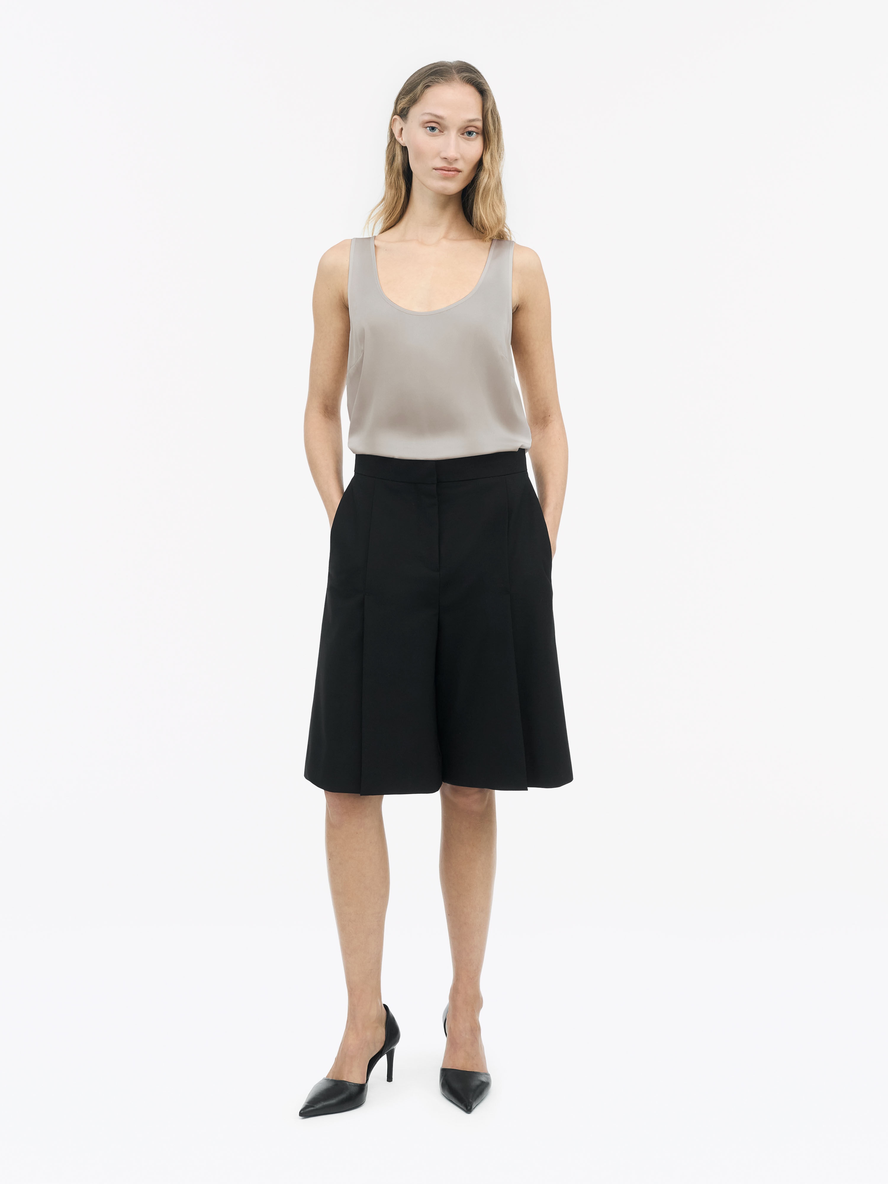 Sede Tailored Black Shorts - 2