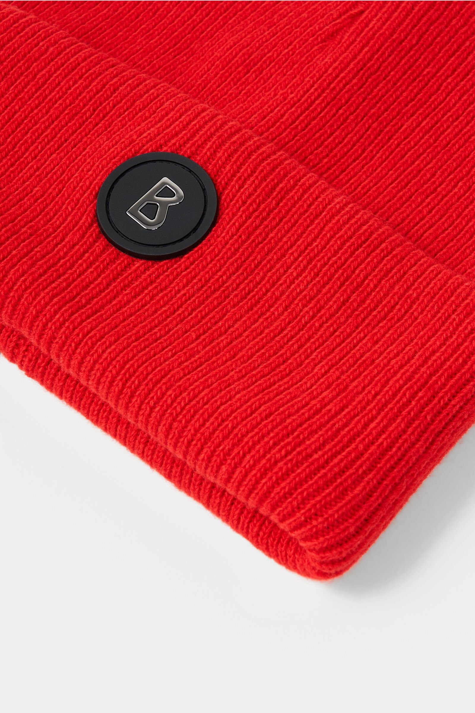 Gustav Beanie in Red - 3