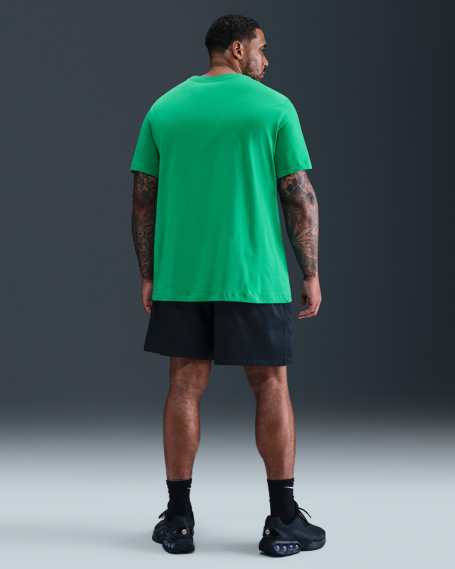 Nike Sportswear Men's T-Shirt - 10