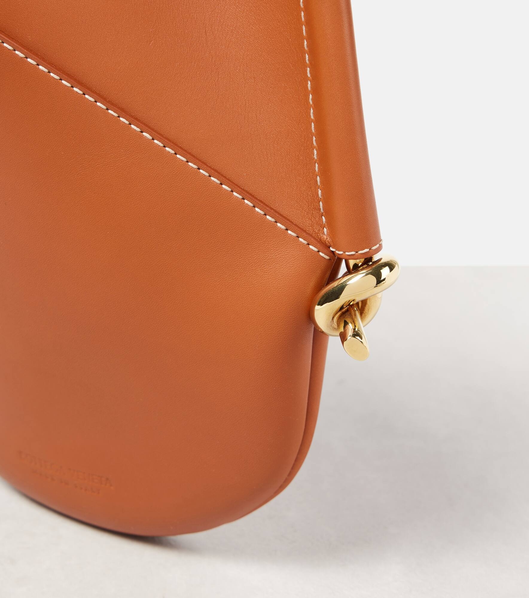 Solstice Small leather shoulder bag - 6