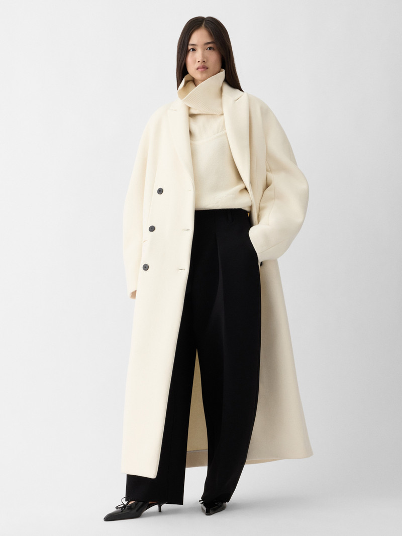 JACQUEMUS The Man's coat outlook