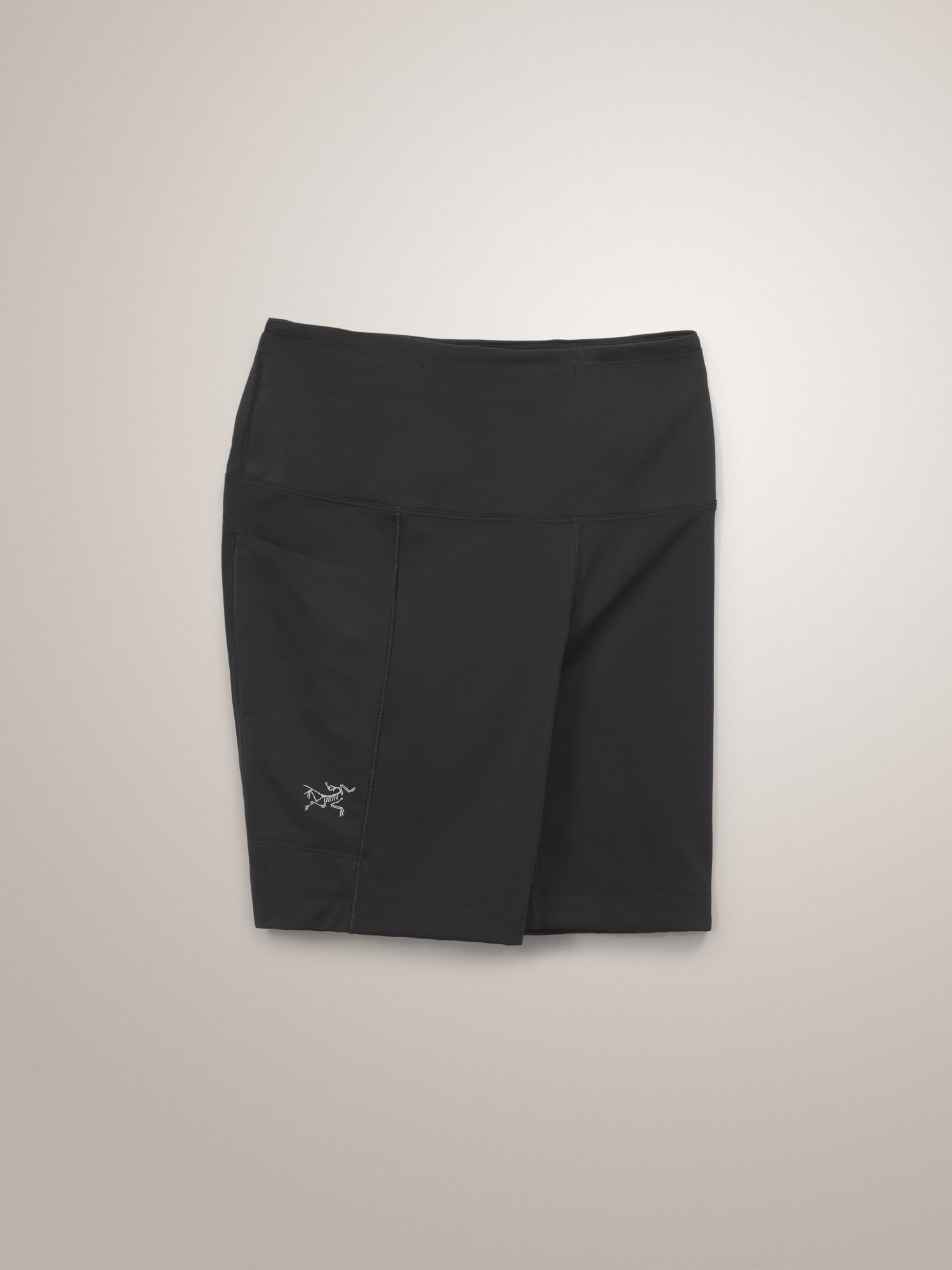 Essent High-Rise Utility Short 8" - 9