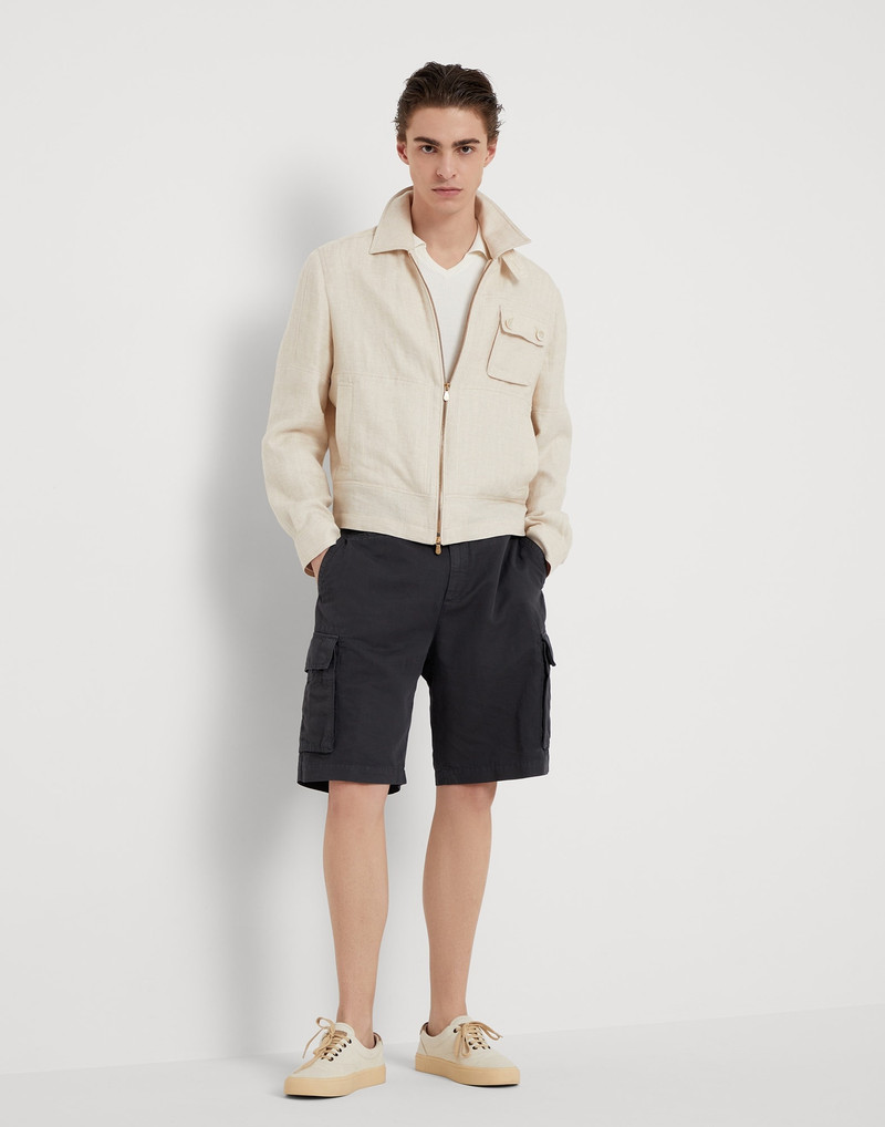 Garment-dyed Bermuda shorts in twisted linen and cotton gabardine with cargo pockets 4