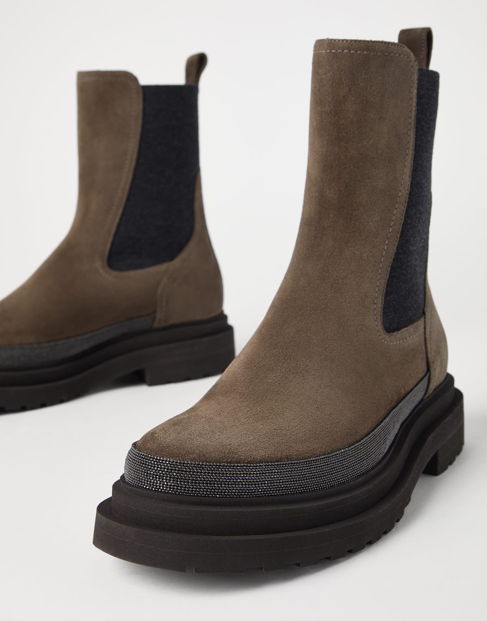 Suede Chelsea boots with precious contour - 3