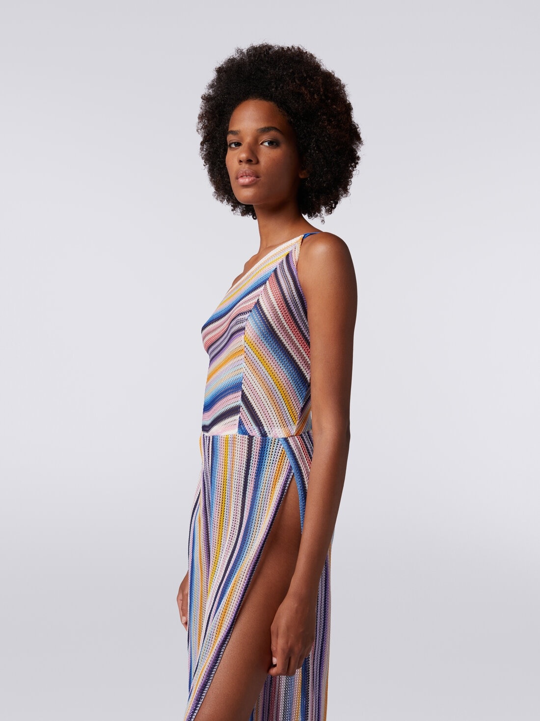One-shoulder jumpsuit in striped crochet - 5