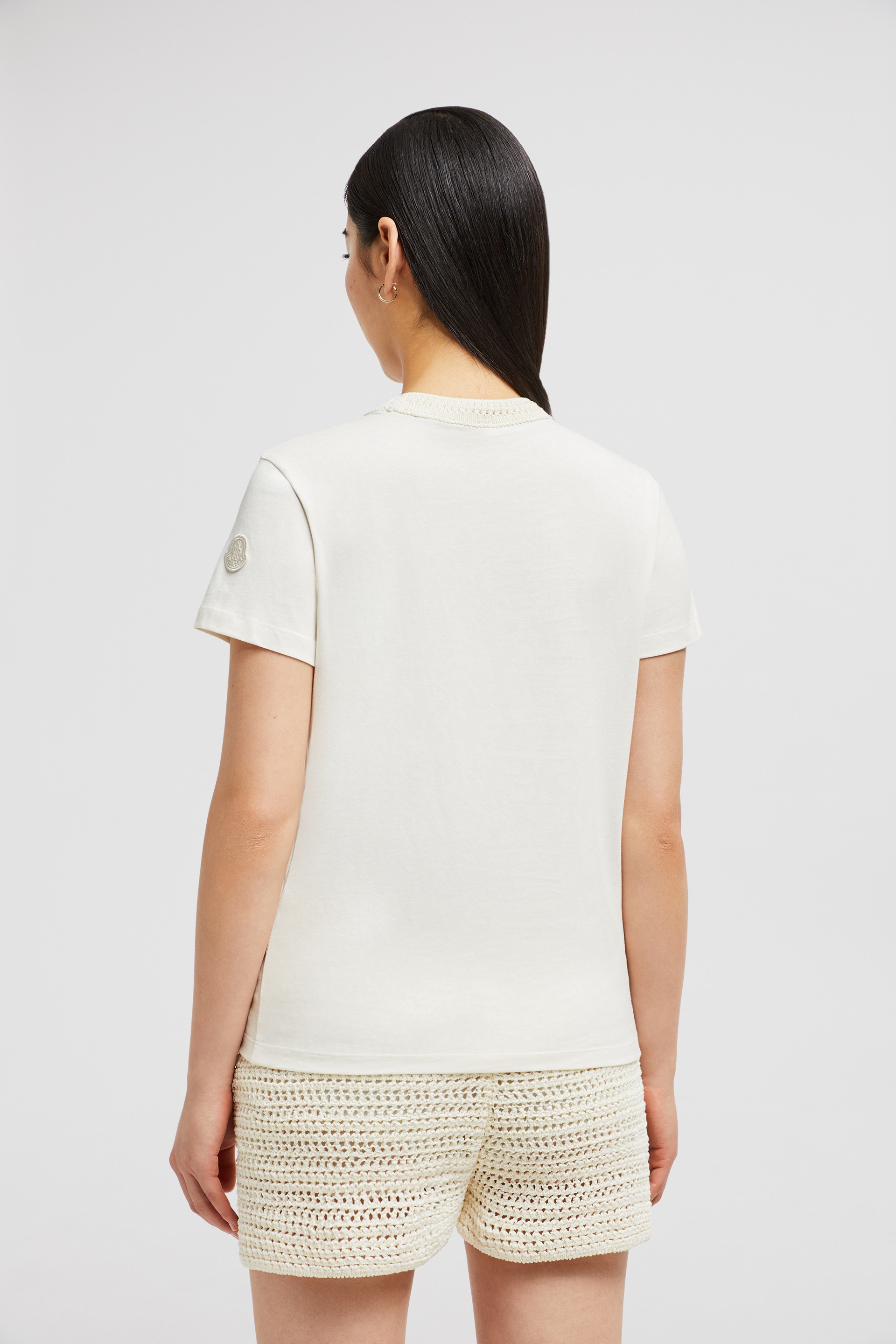 【MONCLER】CROCHET T-SHIRT Moncler White Crochet Jersey T-shirt | ModeSens
