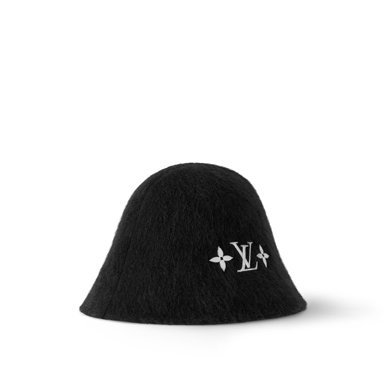 Louis Vuitton LV Fluffy Hat outlook