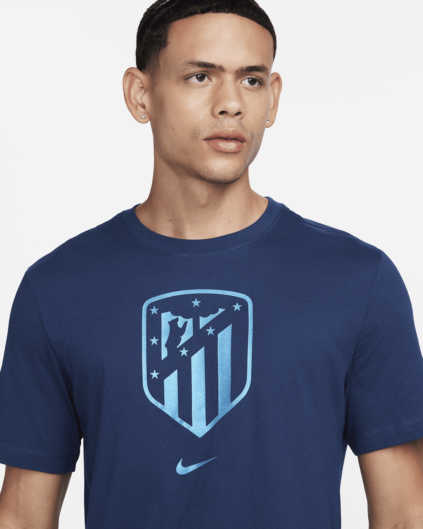 Nike Men's Atlético Madrid Crest Soccer T-Shirt - 3