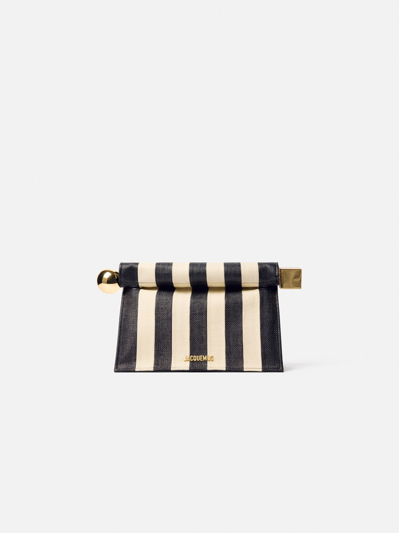 The Rond Carré clutch 1