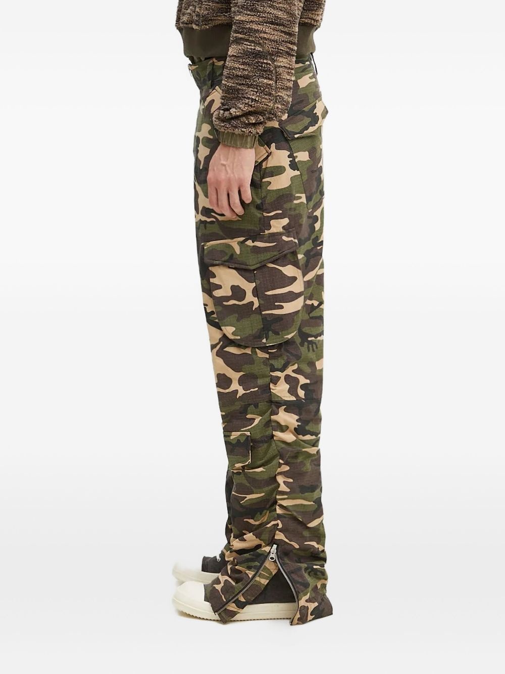 camouflage cargo trousers - 2
