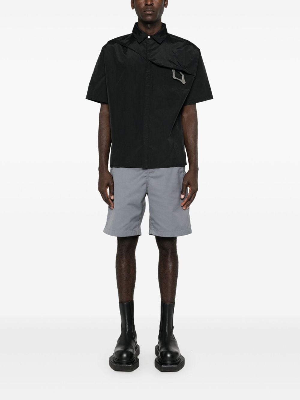 carabiner-detail short-sleeve shirt - 2
