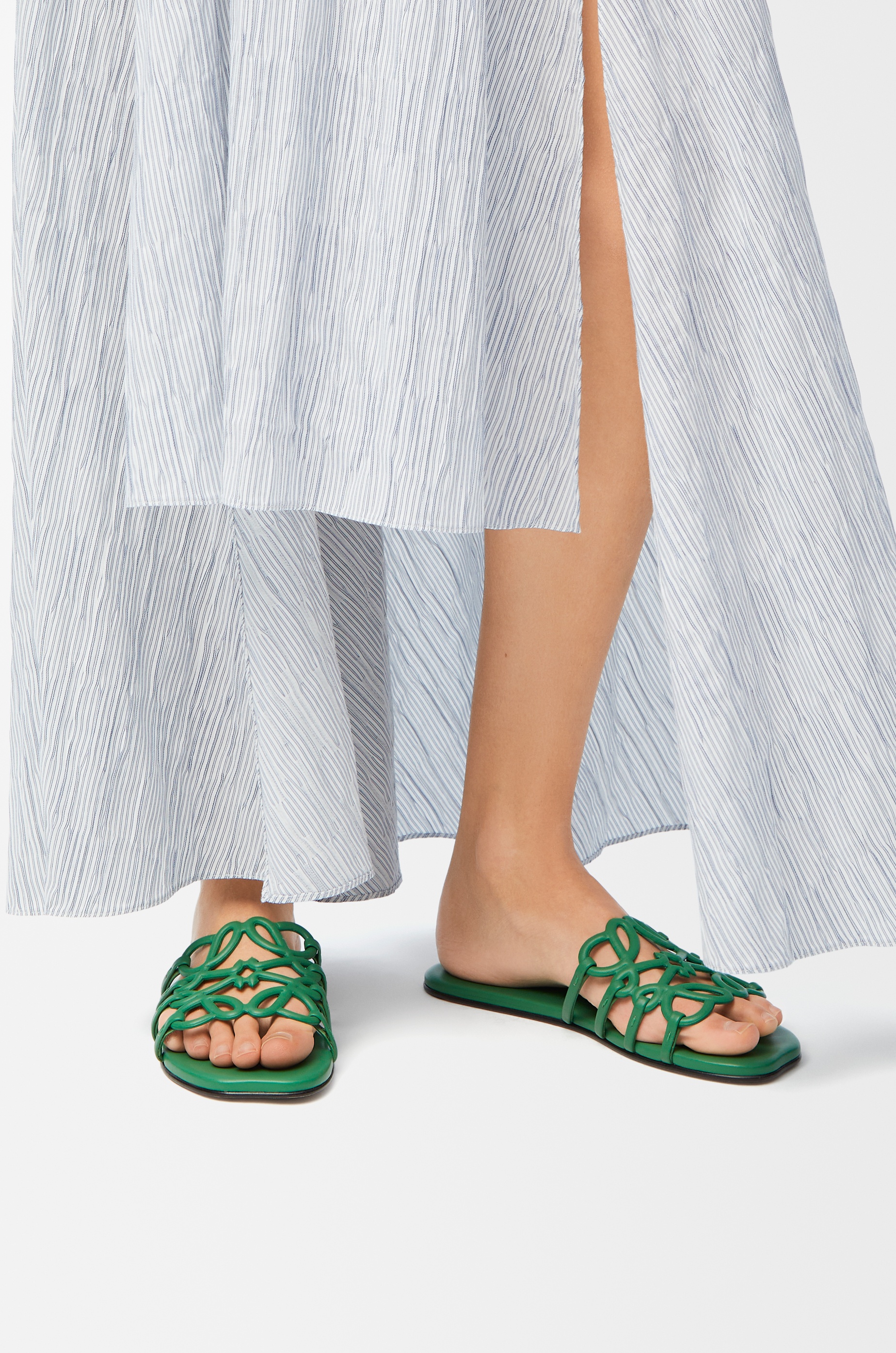 Petal Anagram slide in soft calfskin - 2